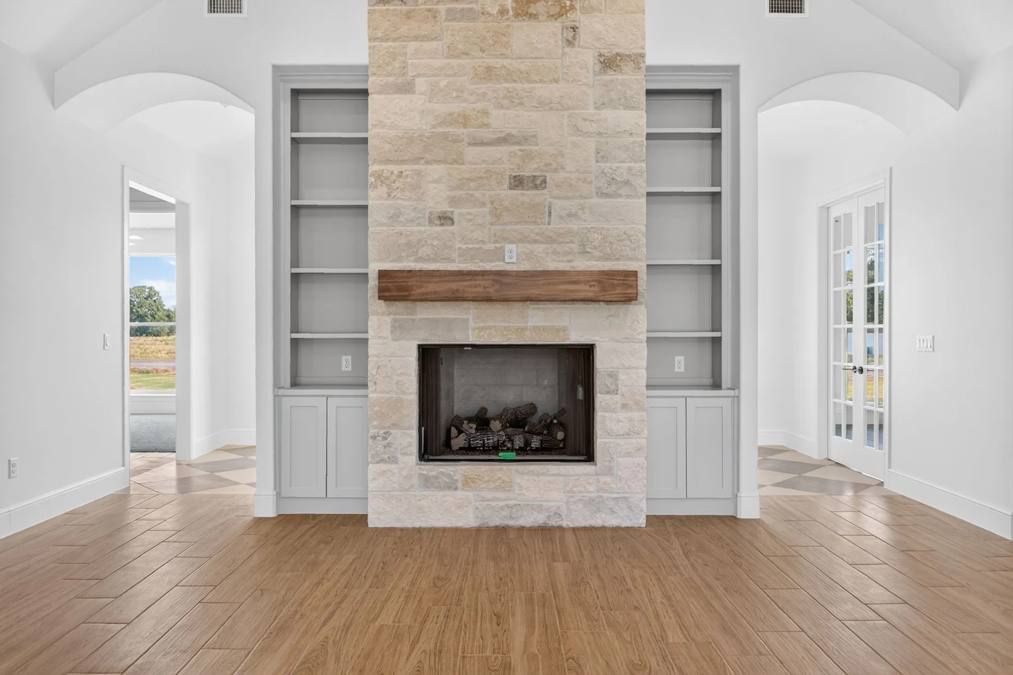 Single Family Residence For Sale in Parker County , 129 Heritage Springs Drive, Weatherford, Texas 76087, 4 Bedroom, 4 Bathroom, 3 Garage spaces, 3,153 Sqft, built in 2026, mls#21369374, Real Estate Agent in Weatherford, Homes For Sale in Parker county, Homes For Sale in Weatherford, Realtor in Weatherford Texas, Real Estate Brokerage Independent Realty Texas, Luminita Cordes Realtor