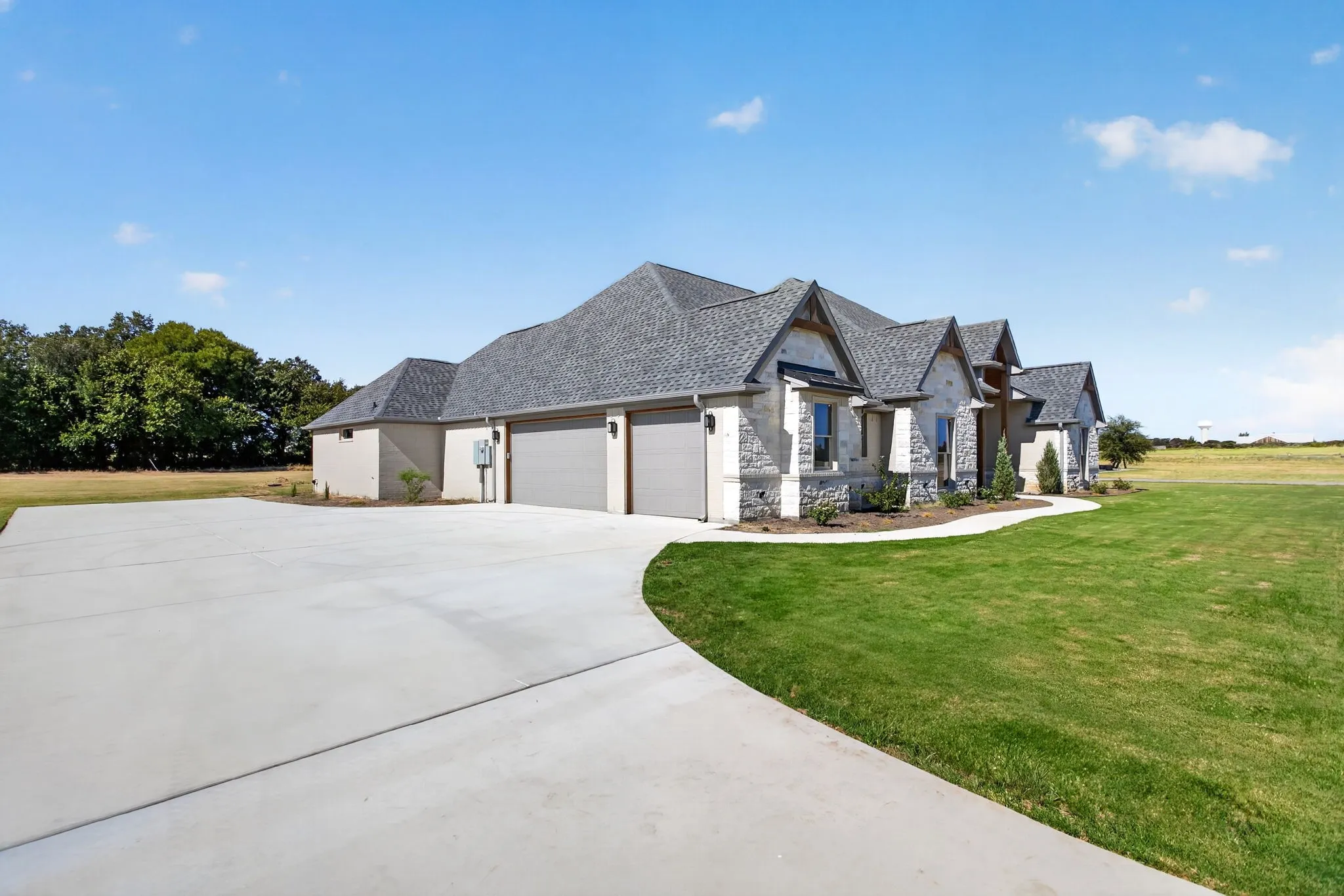 Single Family Residence For Sale in Parker County , 129 Heritage Springs Drive, Weatherford, Texas 76087, 4 Bedroom, 4 Bathroom, 3 Garage spaces, 3,153 Sqft, built in 2026, mls#21369374, Real Estate Agent in Weatherford, Homes For Sale in Parker county, Homes For Sale in Weatherford, Realtor in Weatherford Texas, Real Estate Brokerage Independent Realty Texas, Luminita Cordes Realtor