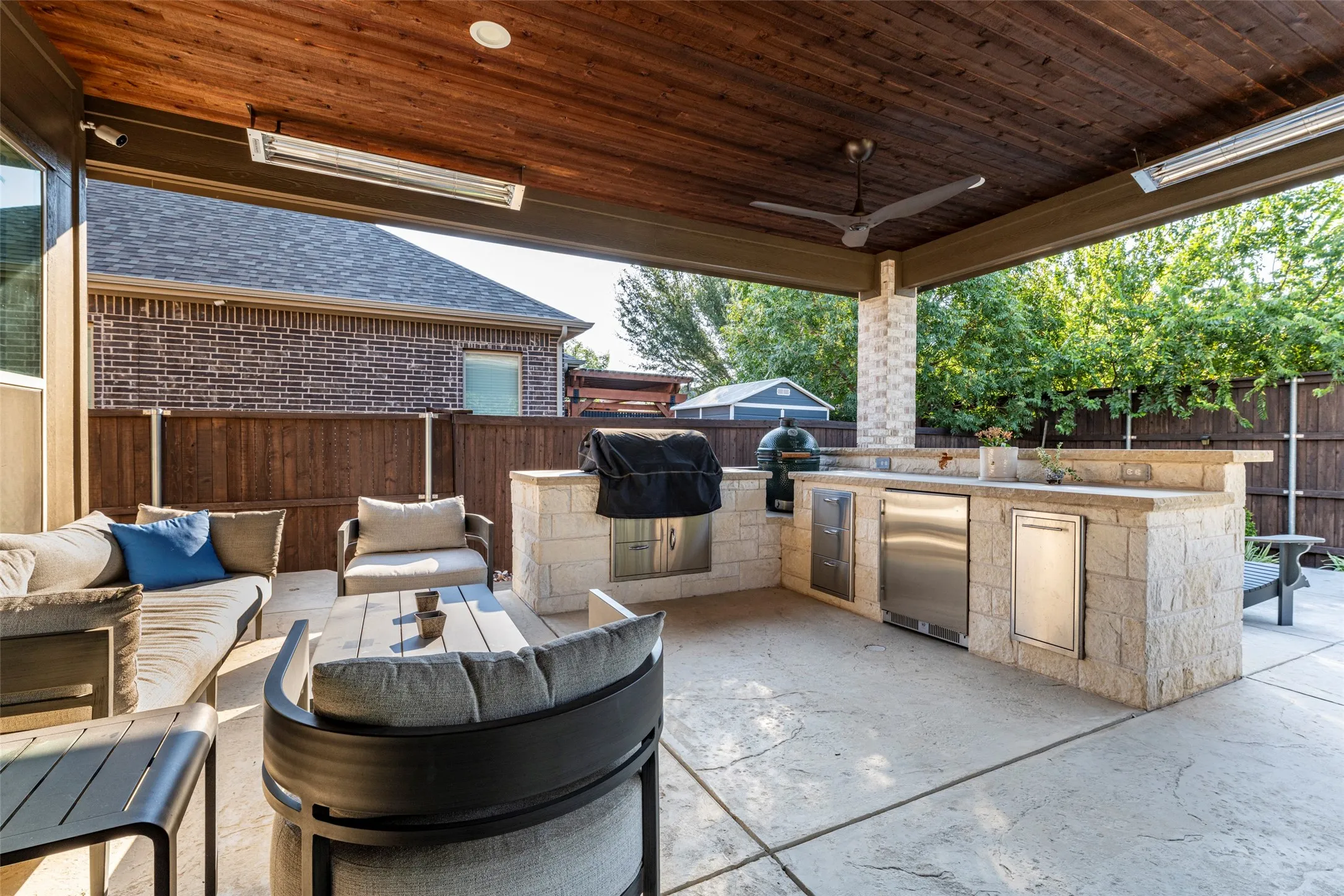 This is the crown jewel of the house just waiting for you to entertain your family and friends.  Complete with gas cooker, refrigerator, and trash bin.  Green Egg does not convey with the property.