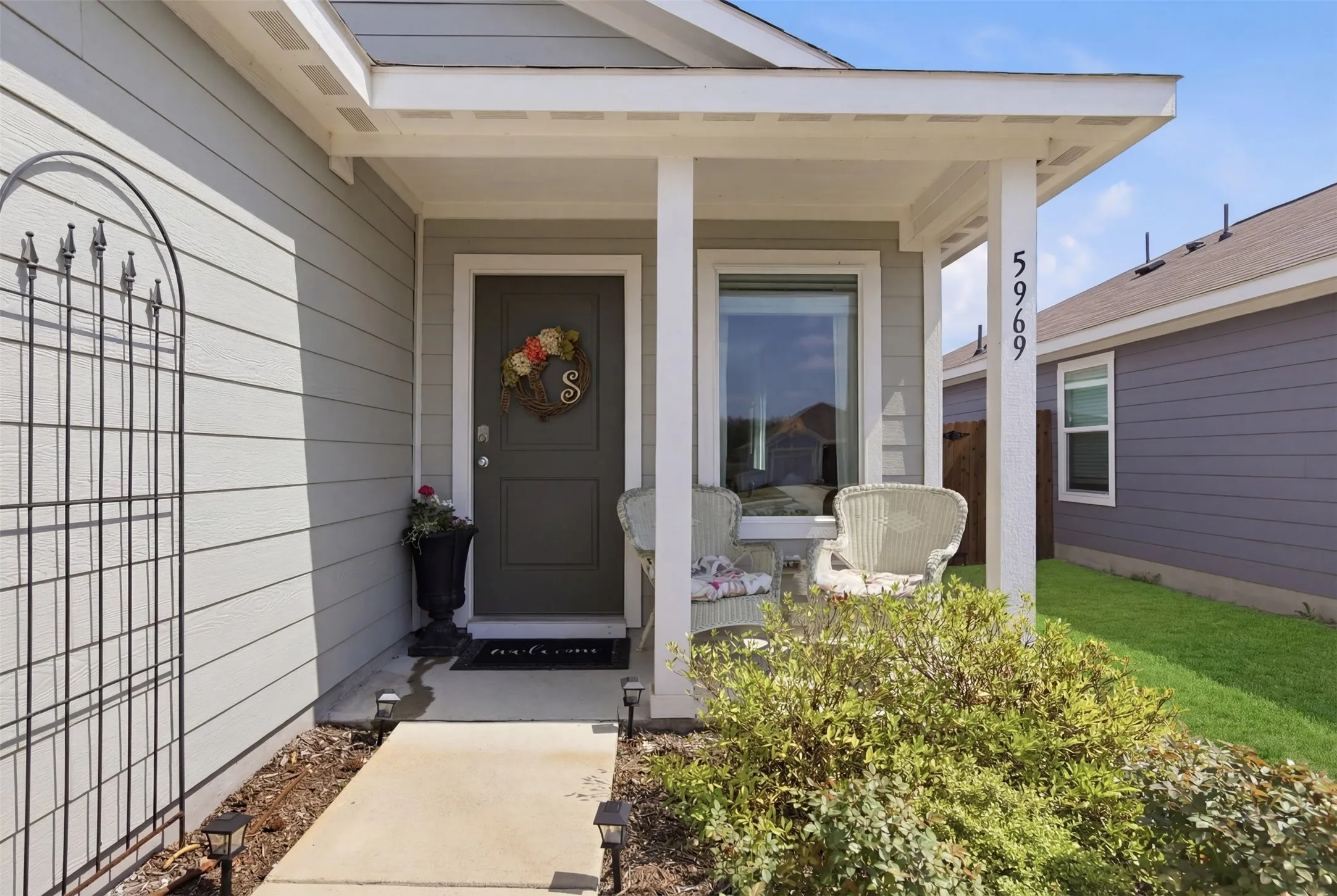 Single Family Residence For Rent in Collin County , 5969 Sumlin Way, Princeton, Texas 75407, 3 Bedroom, 2 Bathroom, 2 Garage spaces, 1,262 Sqft, built in 2023, mls#21376778, Real Estate Agent in Princeton, Homes For Rent in Collin county, Homes For Rent in Princeton, Realtor in Princeton Texas, Real Estate Brokerage Independent Realty Texas, Luminita Cordes Realtor