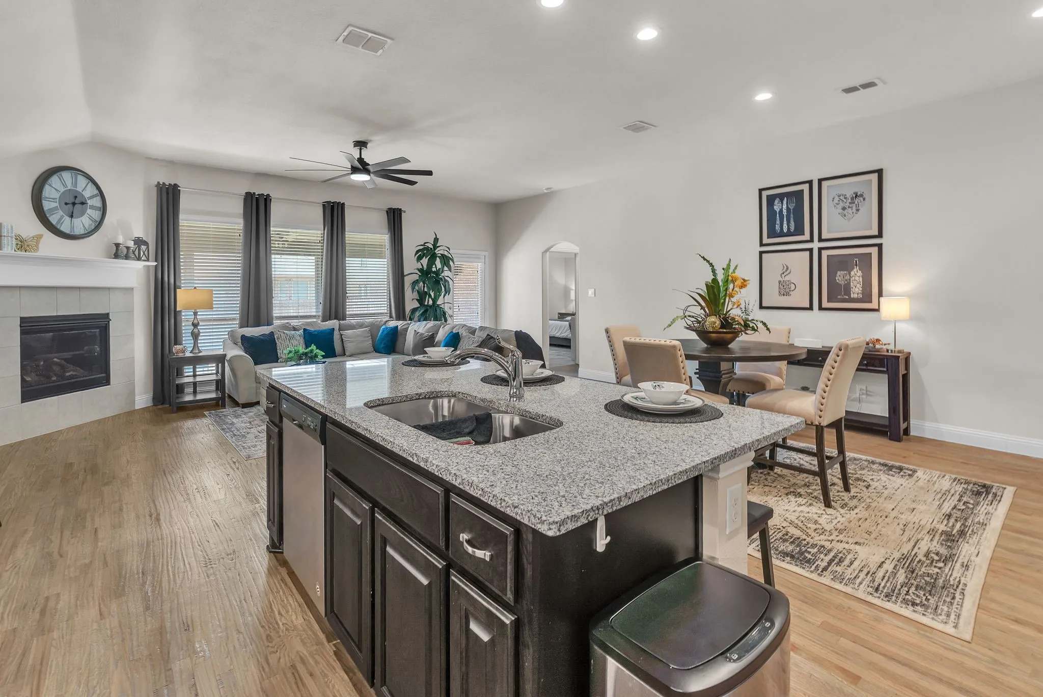 Single Family Residence For Sale in Tarrant County , 5605 SALT SPRINGS Drive, Fort Worth, Texas 76179, 4 Bedroom, 2 Bathroom, 2 Garage spaces, 1,908 Sqft, built in 2017, mls#21376594, Real Estate Agent in Fort Worth, Homes For Sale in Tarrant county, Homes For Sale in Fort Worth, Realtor in Fort Worth Texas, Real Estate Brokerage Independent Realty Texas, Luminita Cordes Realtor