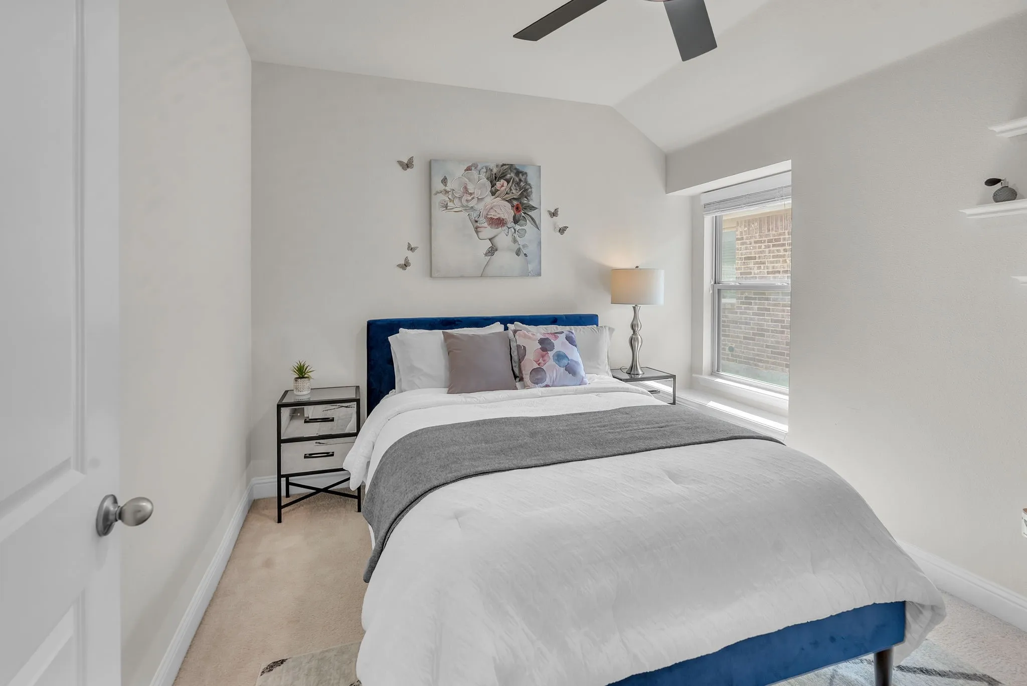 Single Family Residence For Sale in Tarrant County , 5605 SALT SPRINGS Drive, Fort Worth, Texas 76179, 4 Bedroom, 2 Bathroom, 2 Garage spaces, 1,908 Sqft, built in 2017, mls#21376594, Real Estate Agent in Fort Worth, Homes For Sale in Tarrant county, Homes For Sale in Fort Worth, Realtor in Fort Worth Texas, Real Estate Brokerage Independent Realty Texas, Luminita Cordes Realtor