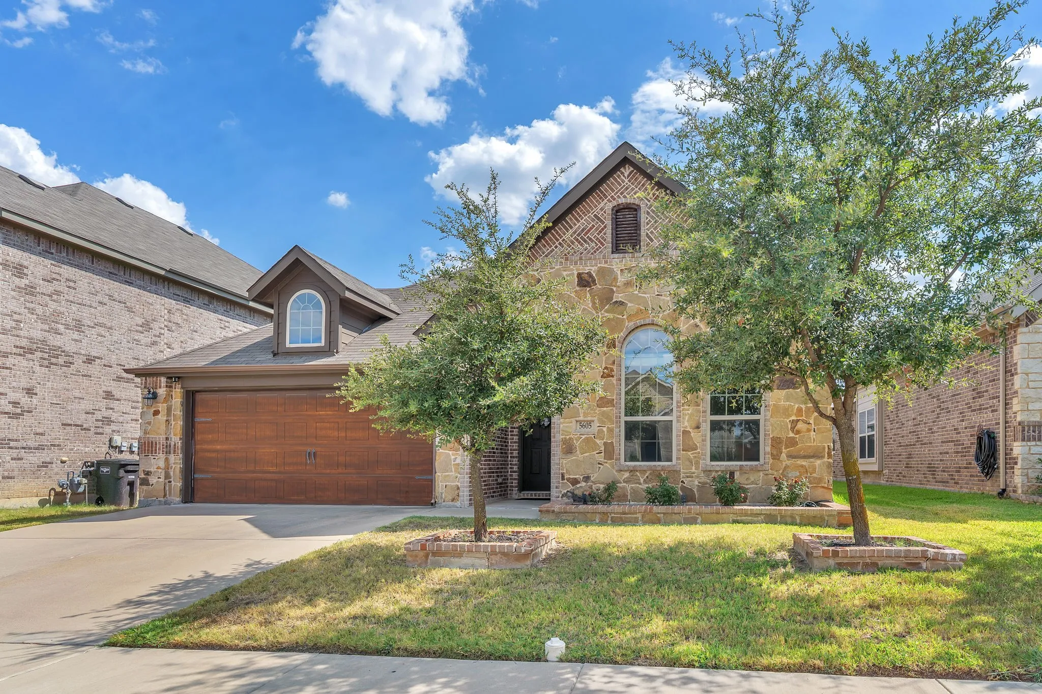 Single Family Residence For Sale in Tarrant County , 5605 SALT SPRINGS Drive, Fort Worth, Texas 76179, 4 Bedroom, 2 Bathroom, 2 Garage spaces, 1,908 Sqft, built in 2017, mls#21376594, Real Estate Agent in Fort Worth, Homes For Sale in Tarrant county, Homes For Sale in Fort Worth, Realtor in Fort Worth Texas, Real Estate Brokerage Independent Realty Texas, Luminita Cordes Realtor