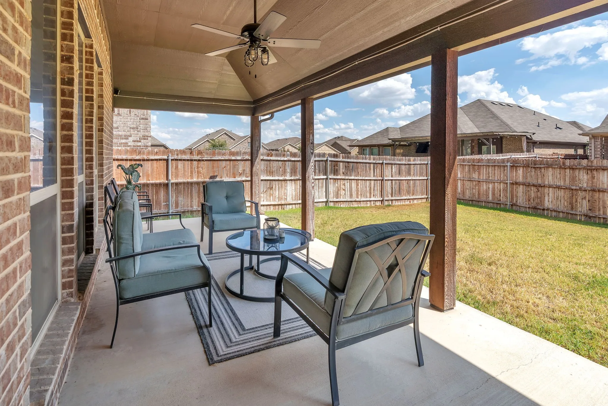 Single Family Residence For Sale in Tarrant County , 5605 SALT SPRINGS Drive, Fort Worth, Texas 76179, 4 Bedroom, 2 Bathroom, 2 Garage spaces, 1,908 Sqft, built in 2017, mls#21376594, Real Estate Agent in Fort Worth, Homes For Sale in Tarrant county, Homes For Sale in Fort Worth, Realtor in Fort Worth Texas, Real Estate Brokerage Independent Realty Texas, Luminita Cordes Realtor