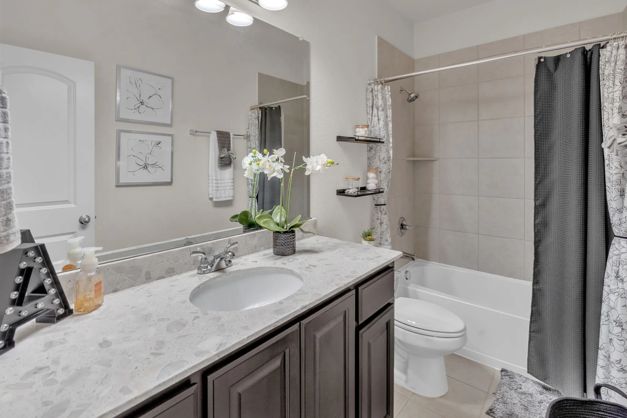 Single Family Residence For Sale in Tarrant County , 5605 SALT SPRINGS Drive, Fort Worth, Texas 76179, 4 Bedroom, 2 Bathroom, 2 Garage spaces, 1,908 Sqft, built in 2017, mls#21376594, Real Estate Agent in Fort Worth, Homes For Sale in Tarrant county, Homes For Sale in Fort Worth, Realtor in Fort Worth Texas, Real Estate Brokerage Independent Realty Texas, Luminita Cordes Realtor