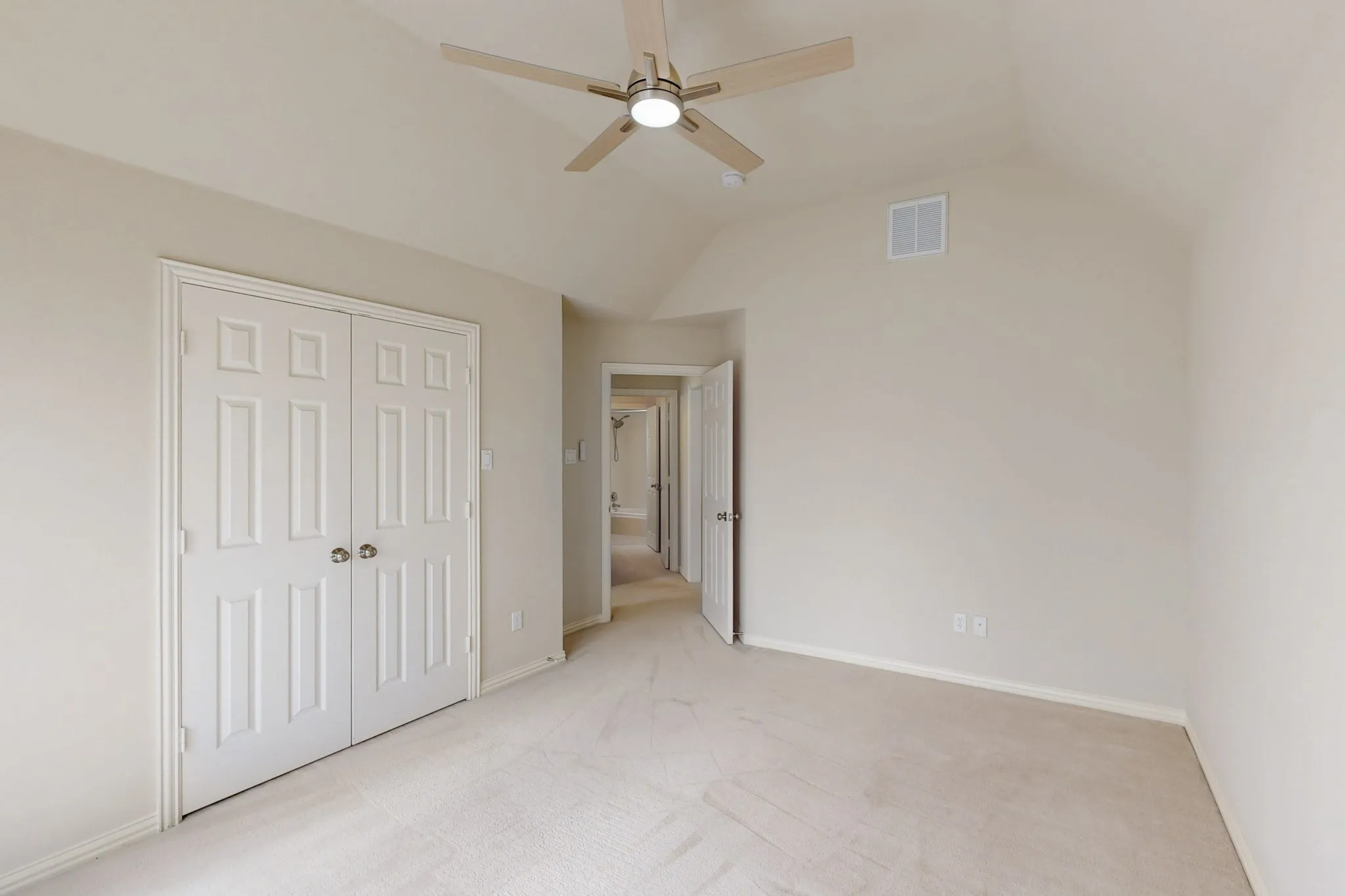 Single Family Residence For Rent in Collin County , 4033 Reading Drive, Plano, Texas 75093, 5 Bedroom, 4 Bathroom, 3 Garage spaces, 3,703 Sqft, built in 1996, mls#21376789, Real Estate Agent in Plano, Homes For Rent in Collin county, Homes For Rent in Plano, Realtor in Plano Texas, Real Estate Brokerage Independent Realty Texas, Luminita Cordes Realtor