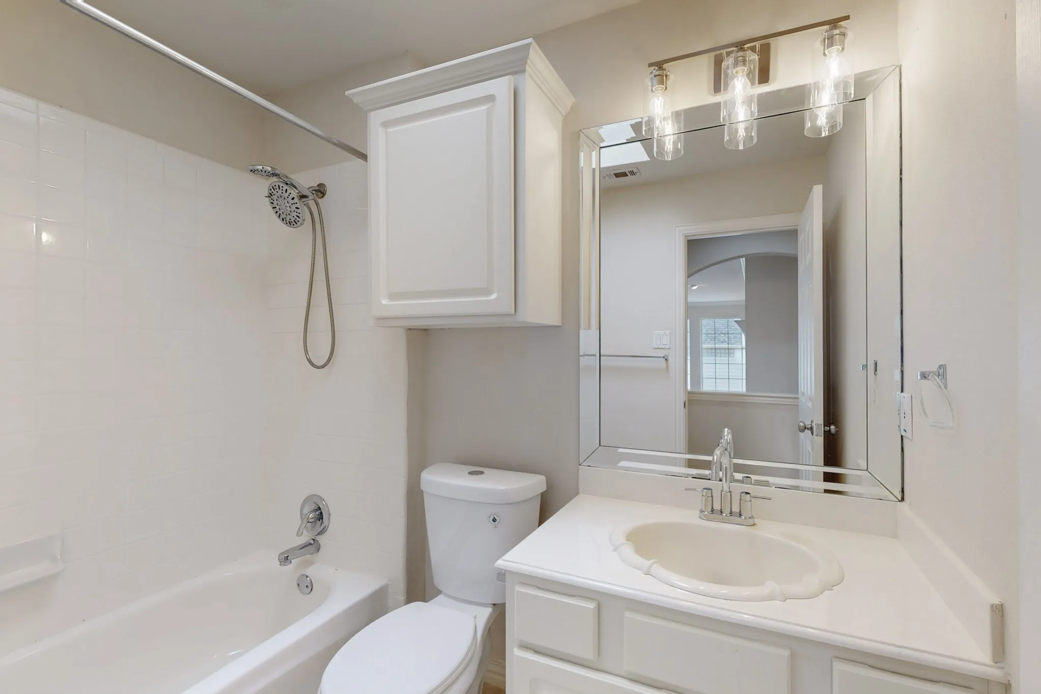 Single Family Residence For Rent in Collin County , 4033 Reading Drive, Plano, Texas 75093, 5 Bedroom, 4 Bathroom, 3 Garage spaces, 3,703 Sqft, built in 1996, mls#21376789, Real Estate Agent in Plano, Homes For Rent in Collin county, Homes For Rent in Plano, Realtor in Plano Texas, Real Estate Brokerage Independent Realty Texas, Luminita Cordes Realtor