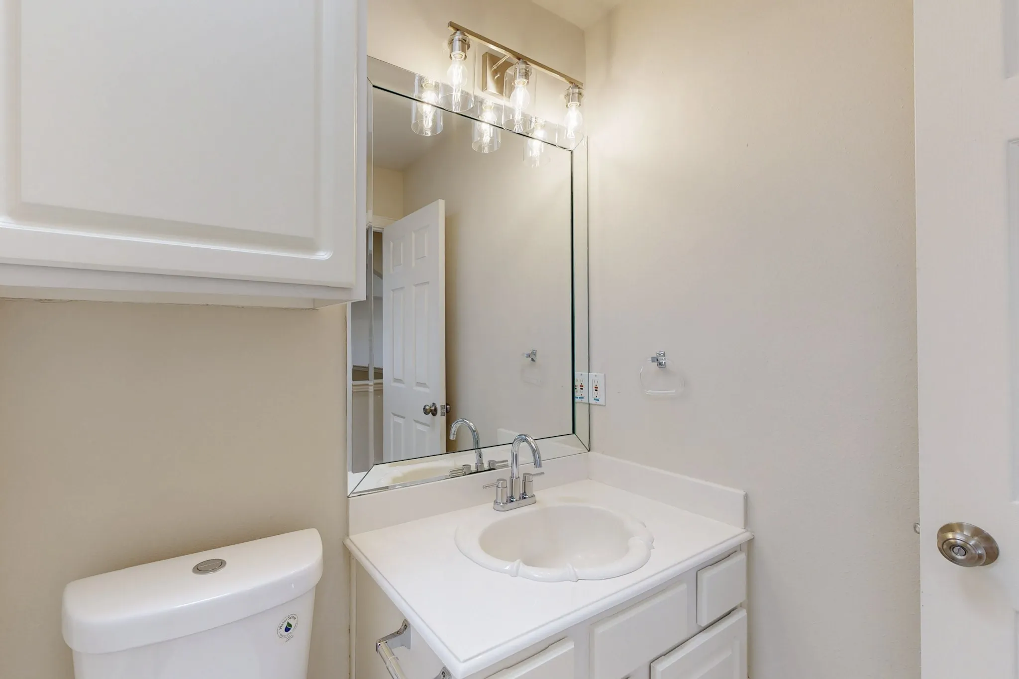 Single Family Residence For Rent in Collin County , 4033 Reading Drive, Plano, Texas 75093, 5 Bedroom, 4 Bathroom, 3 Garage spaces, 3,703 Sqft, built in 1996, mls#21376789, Real Estate Agent in Plano, Homes For Rent in Collin county, Homes For Rent in Plano, Realtor in Plano Texas, Real Estate Brokerage Independent Realty Texas, Luminita Cordes Realtor