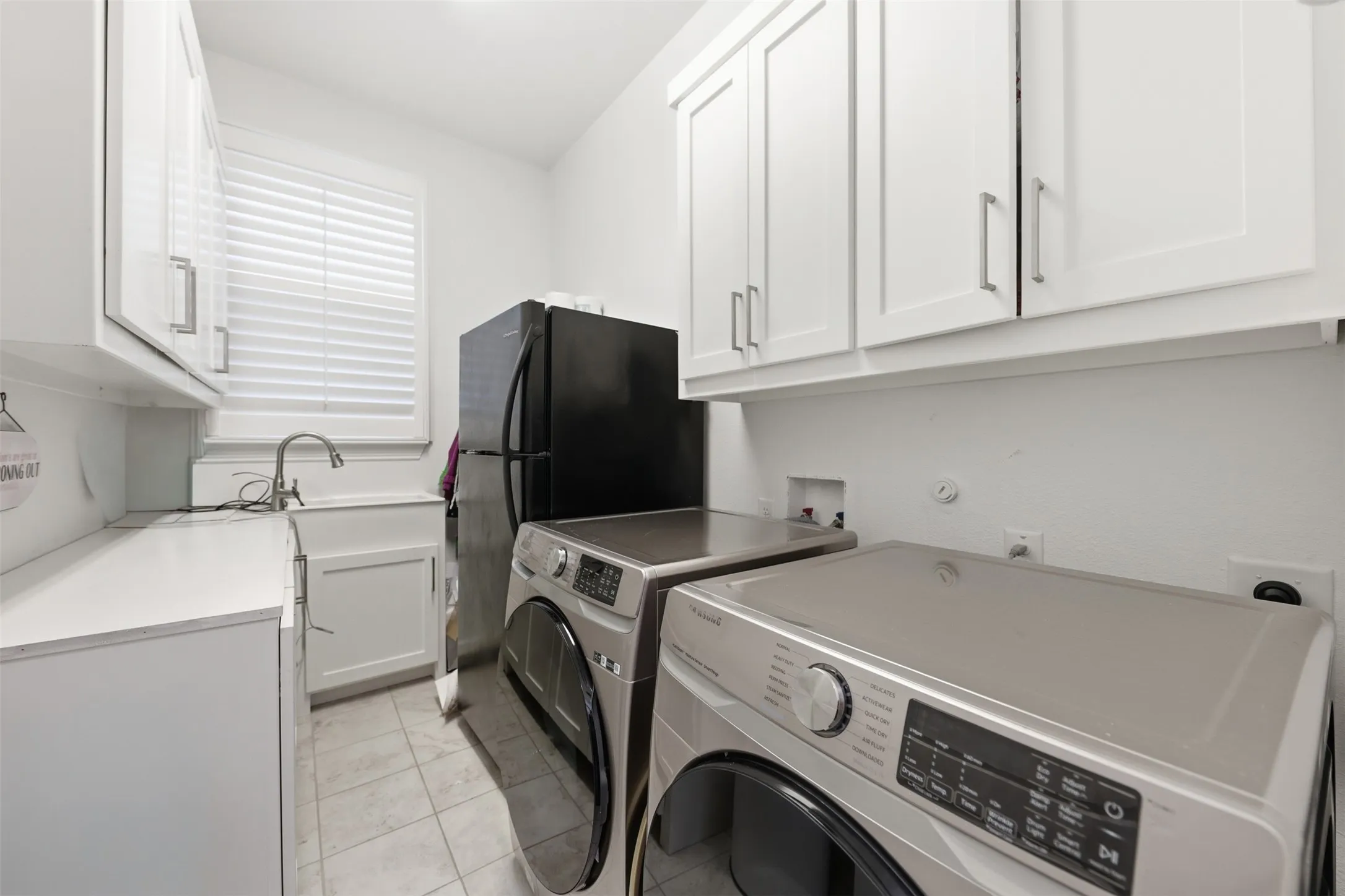 Single Family Residence For Sale in Denton County , 2143 Alcove Drive, Frisco, Texas 75034, 4 Bedroom, 4 Bathroom, 3 Garage spaces, 3,670 Sqft, built in 2016, mls#21376792, Real Estate Agent in Frisco, Homes For Sale in Denton county, Homes For Sale in Frisco, Realtor in Frisco Texas, Real Estate Brokerage Independent Realty Texas, Luminita Cordes Realtor