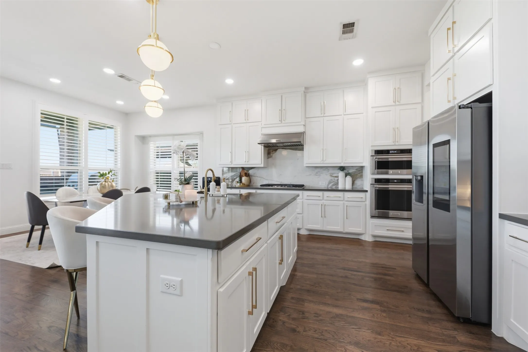 Single Family Residence For Sale in Denton County , 2143 Alcove Drive, Frisco, Texas 75034, 4 Bedroom, 4 Bathroom, 3 Garage spaces, 3,670 Sqft, built in 2016, mls#21376792, Real Estate Agent in Frisco, Homes For Sale in Denton county, Homes For Sale in Frisco, Realtor in Frisco Texas, Real Estate Brokerage Independent Realty Texas, Luminita Cordes Realtor