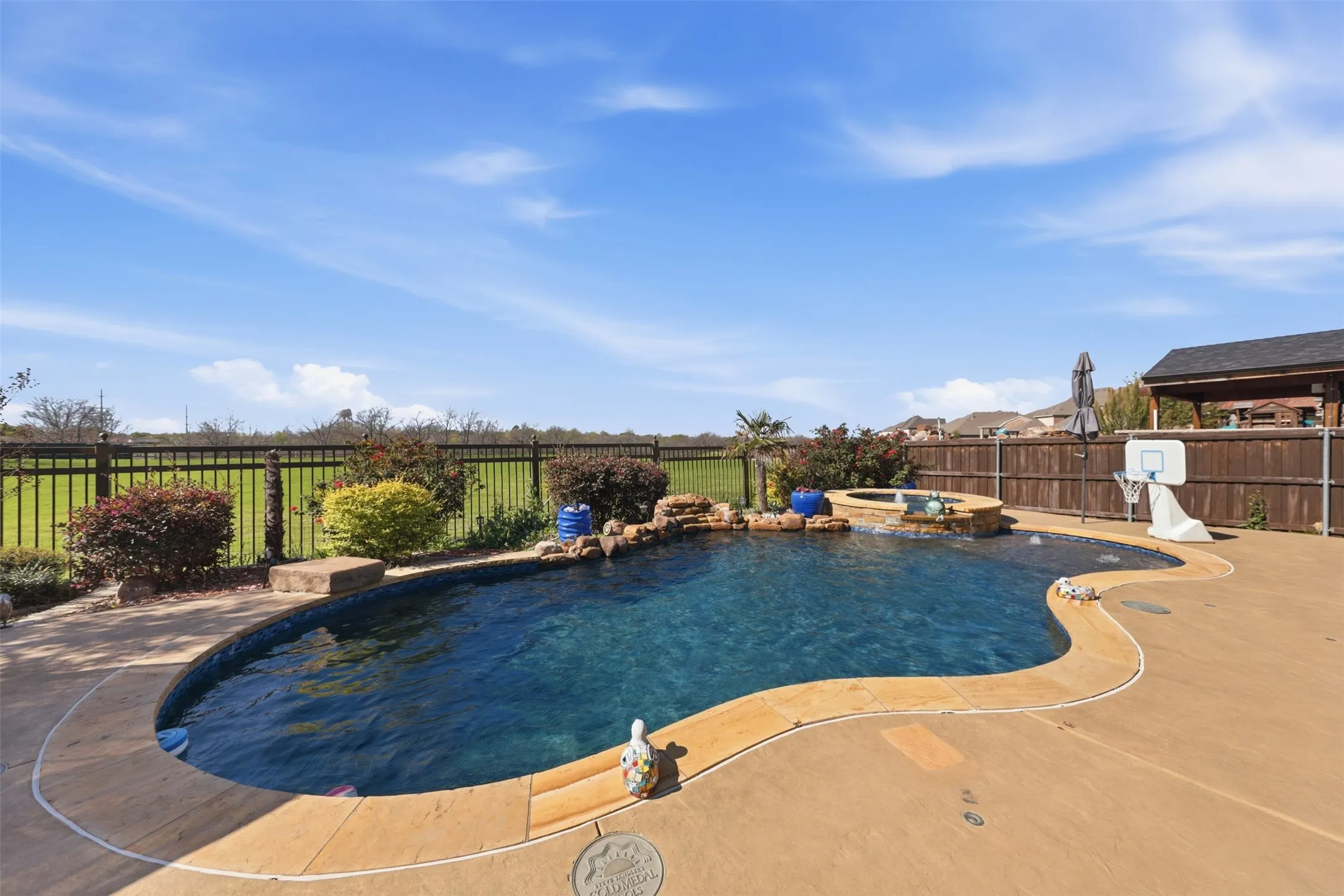 Single Family Residence For Sale in Denton County , 2143 Alcove Drive, Frisco, Texas 75034, 4 Bedroom, 4 Bathroom, 3 Garage spaces, 3,670 Sqft, built in 2016, mls#21376792, Real Estate Agent in Frisco, Homes For Sale in Denton county, Homes For Sale in Frisco, Realtor in Frisco Texas, Real Estate Brokerage Independent Realty Texas, Luminita Cordes Realtor