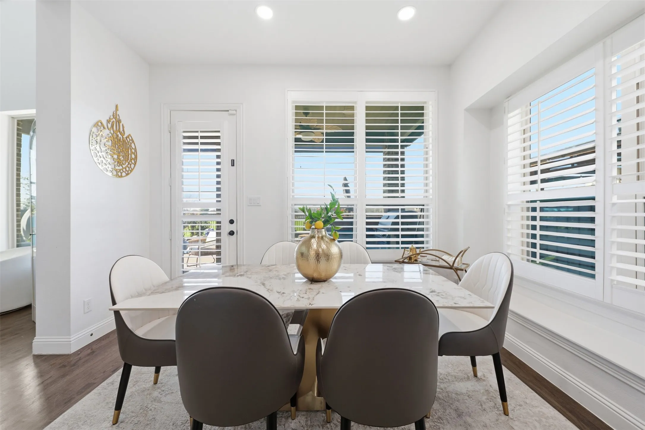Single Family Residence For Sale in Denton County , 2143 Alcove Drive, Frisco, Texas 75034, 4 Bedroom, 4 Bathroom, 3 Garage spaces, 3,670 Sqft, built in 2016, mls#21376792, Real Estate Agent in Frisco, Homes For Sale in Denton county, Homes For Sale in Frisco, Realtor in Frisco Texas, Real Estate Brokerage Independent Realty Texas, Luminita Cordes Realtor