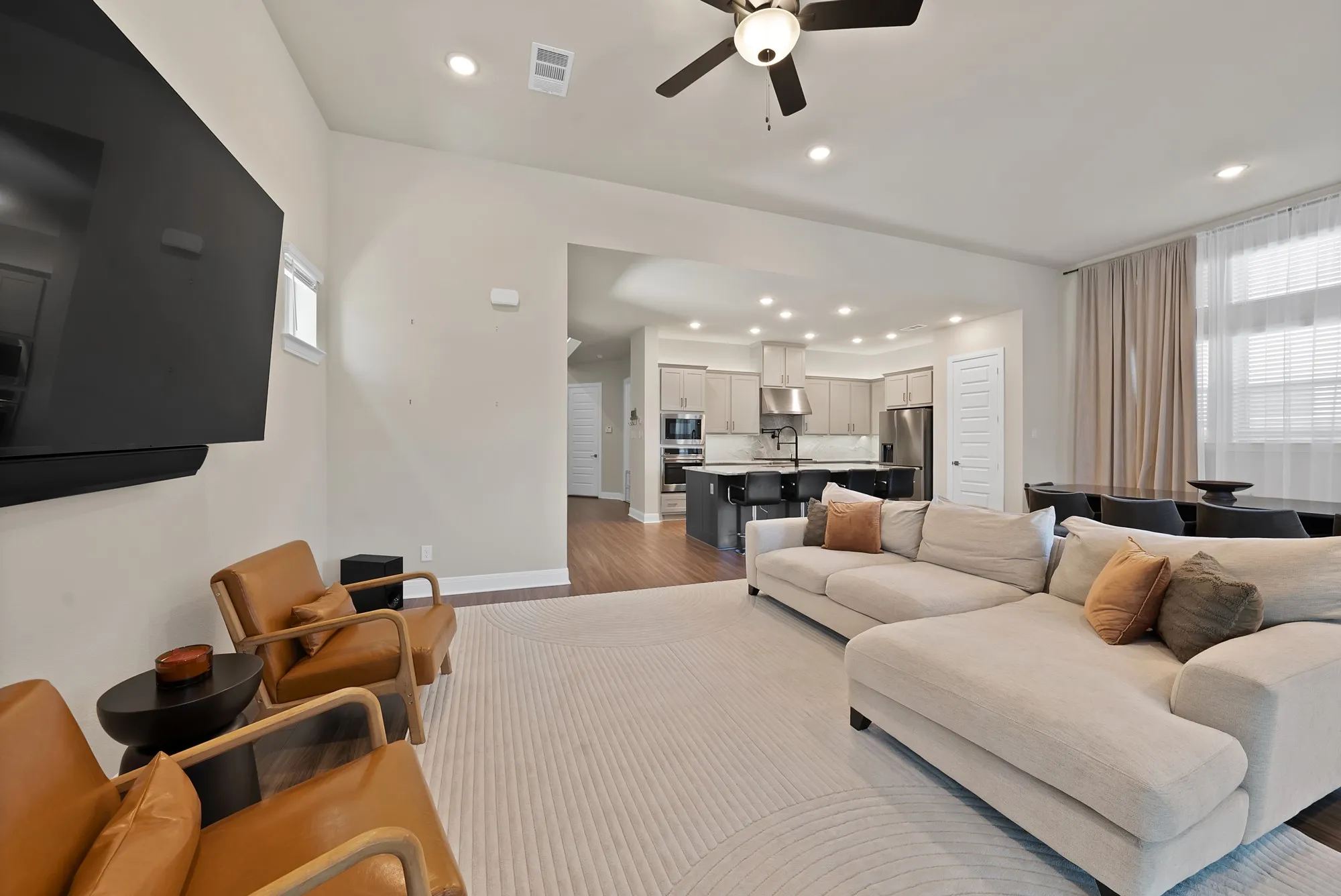 Single Family Residence For Sale in Denton County , 2585 Four Roses Drive, Lewisville, Texas 75056, 3 Bedroom, 3 Bathroom, 2 Garage spaces, 2,745 Sqft, built in 2023, mls#21372581, Real Estate Agent in Lewisville, Homes For Sale in Denton county, Homes For Sale in Lewisville, Realtor in Lewisville Texas, Real Estate Brokerage Independent Realty Texas, Luminita Cordes Realtor