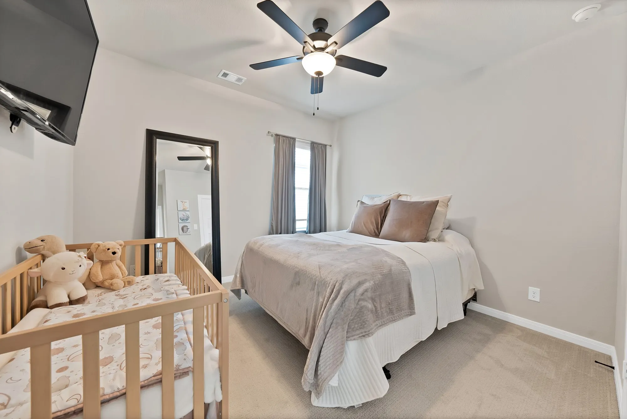 Single Family Residence For Sale in Denton County , 2585 Four Roses Drive, Lewisville, Texas 75056, 3 Bedroom, 3 Bathroom, 2 Garage spaces, 2,745 Sqft, built in 2023, mls#21372581, Real Estate Agent in Lewisville, Homes For Sale in Denton county, Homes For Sale in Lewisville, Realtor in Lewisville Texas, Real Estate Brokerage Independent Realty Texas, Luminita Cordes Realtor