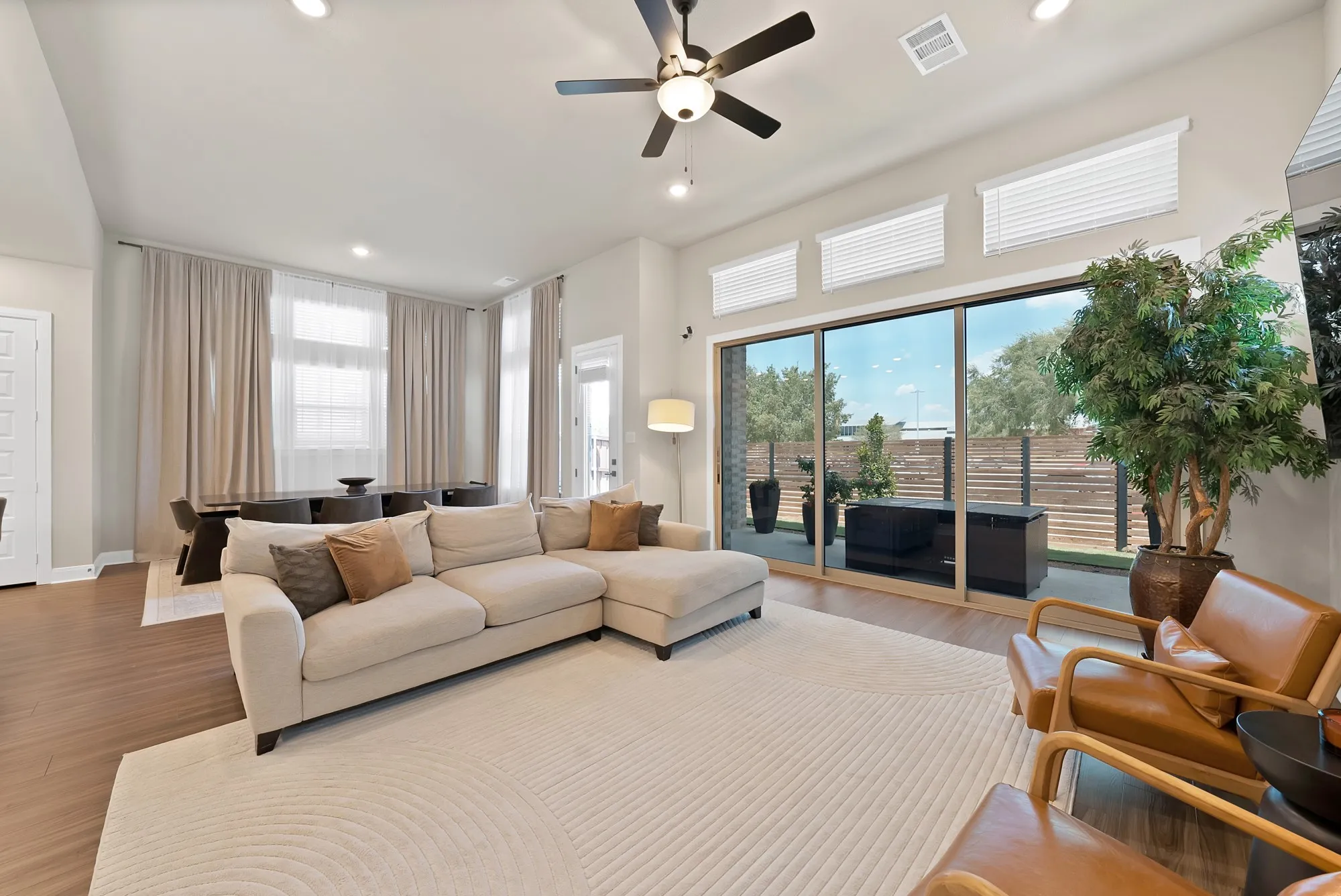 Single Family Residence For Sale in Denton County , 2585 Four Roses Drive, Lewisville, Texas 75056, 3 Bedroom, 3 Bathroom, 2 Garage spaces, 2,745 Sqft, built in 2023, mls#21372581, Real Estate Agent in Lewisville, Homes For Sale in Denton county, Homes For Sale in Lewisville, Realtor in Lewisville Texas, Real Estate Brokerage Independent Realty Texas, Luminita Cordes Realtor