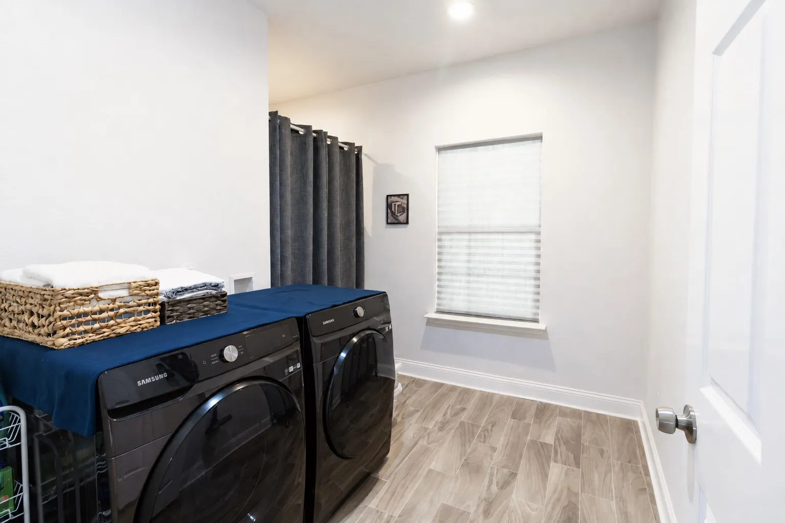 Single Family Residence For Sale in Titus County , 1190 E 1st Street, Mt Pleasant, Texas 75455, 3 Bedroom, 2 Bathroom, Garage spaces, 1,682 Sqft, built in 2021, mls#21364307, Real Estate Agent in Mt Pleasant, Homes For Sale in Titus county, Homes For Sale in Mt Pleasant, Realtor in Mt Pleasant Texas, Real Estate Brokerage Independent Realty Texas, Luminita Cordes Realtor