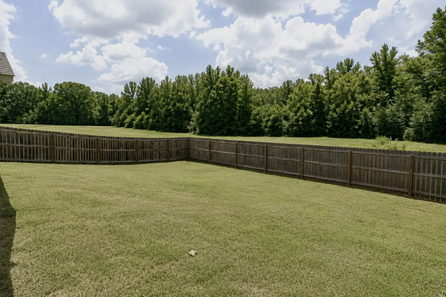 Single Family Residence For Sale in Titus County , 1190 E 1st Street, Mt Pleasant, Texas 75455, 3 Bedroom, 2 Bathroom, Garage spaces, 1,682 Sqft, built in 2021, mls#21364307, Real Estate Agent in Mt Pleasant, Homes For Sale in Titus county, Homes For Sale in Mt Pleasant, Realtor in Mt Pleasant Texas, Real Estate Brokerage Independent Realty Texas, Luminita Cordes Realtor