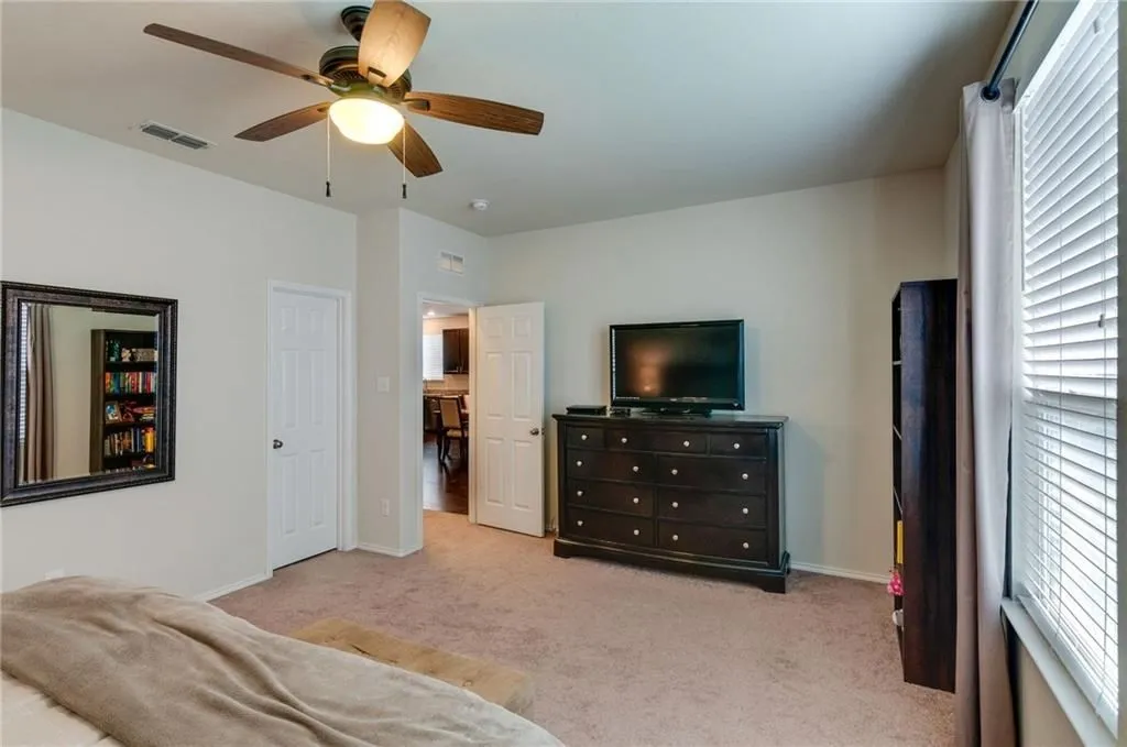 Single Family Residence For Rent in Tarrant County , 7716 Shorthorn Way, Fort Worth, Texas 76131, 3 Bedroom, 2 Bathroom, 2 Garage spaces, 2,151 Sqft, built in 2014, mls#21372644, Real Estate Agent in Fort Worth, Homes For Rent in Tarrant county, Homes For Rent in Fort Worth, Realtor in Fort Worth Texas, Real Estate Brokerage Independent Realty Texas, Luminita Cordes Realtor