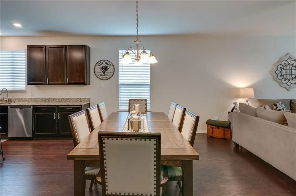Single Family Residence For Rent in Tarrant County , 7716 Shorthorn Way, Fort Worth, Texas 76131, 3 Bedroom, 2 Bathroom, 2 Garage spaces, 2,151 Sqft, built in 2014, mls#21372644, Real Estate Agent in Fort Worth, Homes For Rent in Tarrant county, Homes For Rent in Fort Worth, Realtor in Fort Worth Texas, Real Estate Brokerage Independent Realty Texas, Luminita Cordes Realtor
