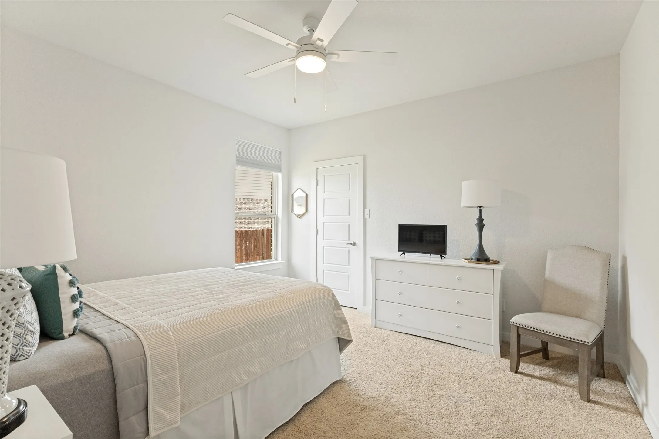 Single Family Residence For Sale in Denton County , 14412 Home Trail, Fort Worth, Texas 76262, 4 Bedroom, 3 Bathroom, 2 Garage spaces, 2,829 Sqft, built in 2019, mls#21373161, Real Estate Agent in Fort Worth, Homes For Sale in Denton county, Homes For Sale in Fort Worth, Realtor in Fort Worth Texas, Real Estate Brokerage Independent Realty Texas, Luminita Cordes Realtor