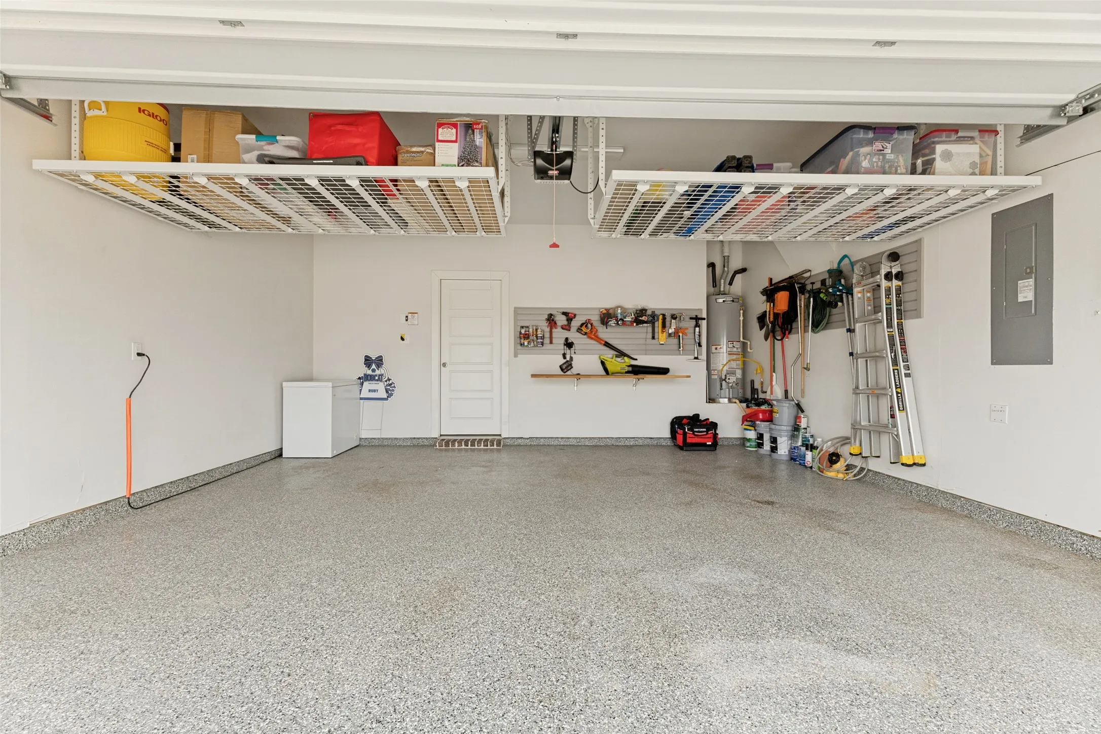 Great garage with storage
