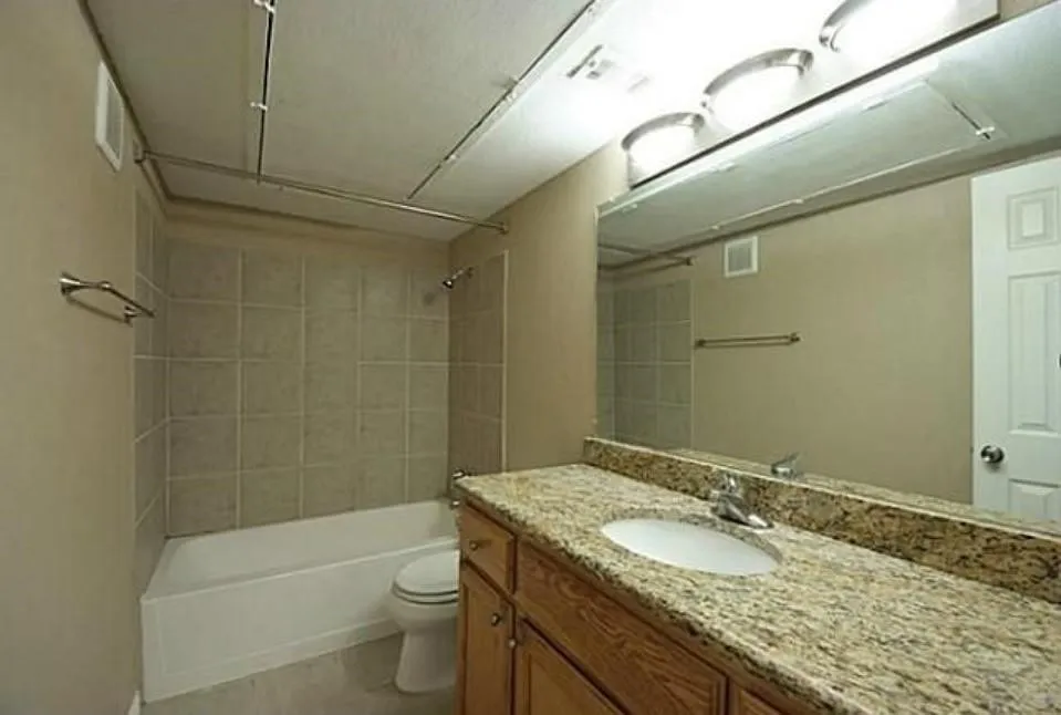 Condominium For Rent in Dallas County , 10594 High Hollows Drive 290, Dallas, Texas 75230, 2 Bedroom, 1 Bathroom, Garage spaces, 851 Sqft, built in 1970, mls#21376020, Real Estate Agent in Dallas, Homes For Rent in Dallas county, Homes For Rent in Dallas, Realtor in Dallas Texas, Real Estate Brokerage Independent Realty Texas, Luminita Cordes Realtor