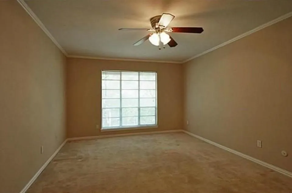 Condominium For Rent in Dallas County , 10594 High Hollows Drive 290, Dallas, Texas 75230, 2 Bedroom, 1 Bathroom, Garage spaces, 851 Sqft, built in 1970, mls#21376020, Real Estate Agent in Dallas, Homes For Rent in Dallas county, Homes For Rent in Dallas, Realtor in Dallas Texas, Real Estate Brokerage Independent Realty Texas, Luminita Cordes Realtor