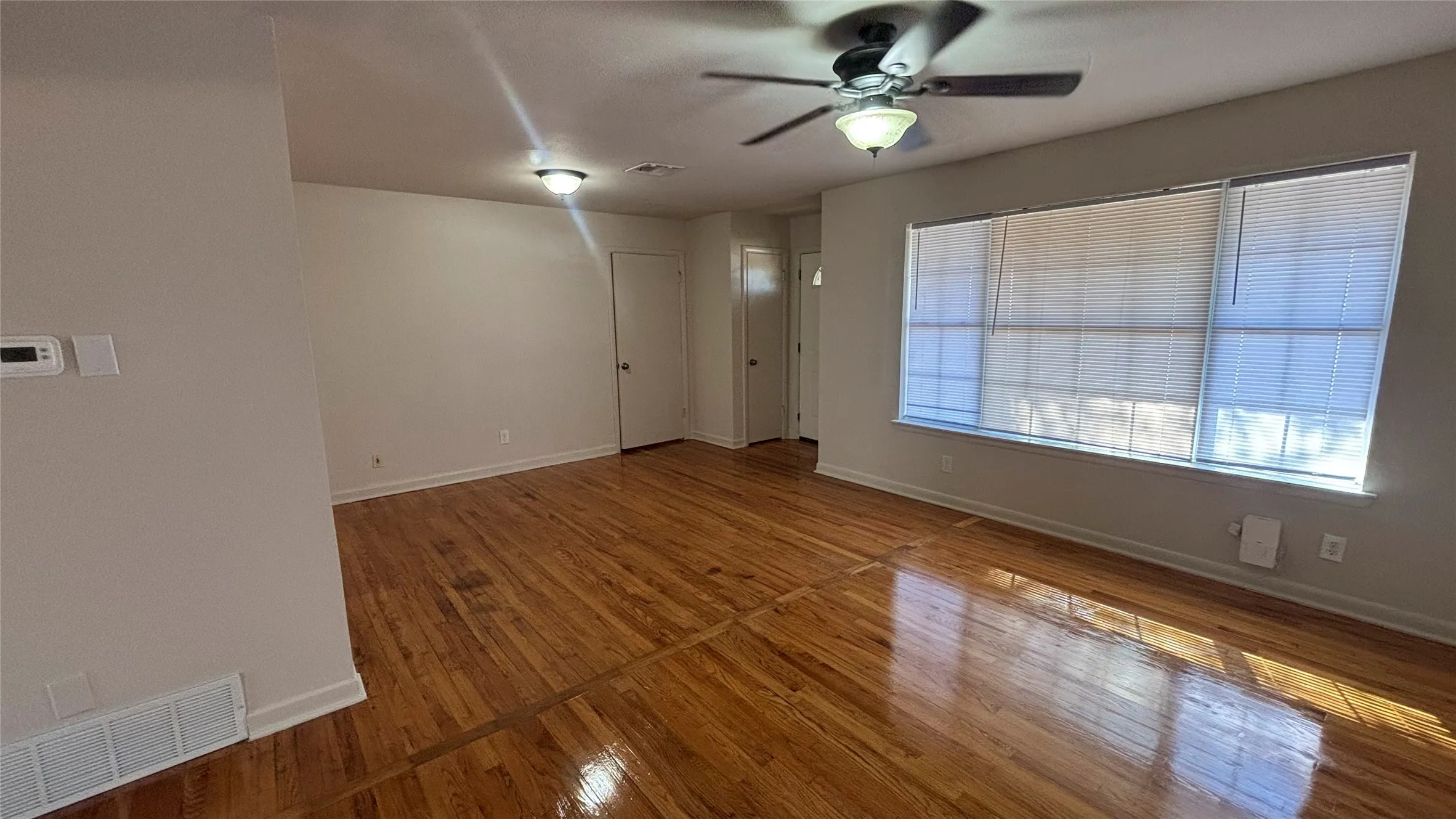 Single Family Residence For Rent in Denton County , 504 N Frederick Street Unit B, Ponder, Texas 76259, 4 Bedroom, 3 Bathroom, Garage spaces, 2,897 Sqft, built in 1973, mls#21376800, Real Estate Agent in Ponder, Homes For Rent in Denton county, Homes For Rent in Ponder, Realtor in Ponder Texas, Real Estate Brokerage Independent Realty Texas, Luminita Cordes Realtor