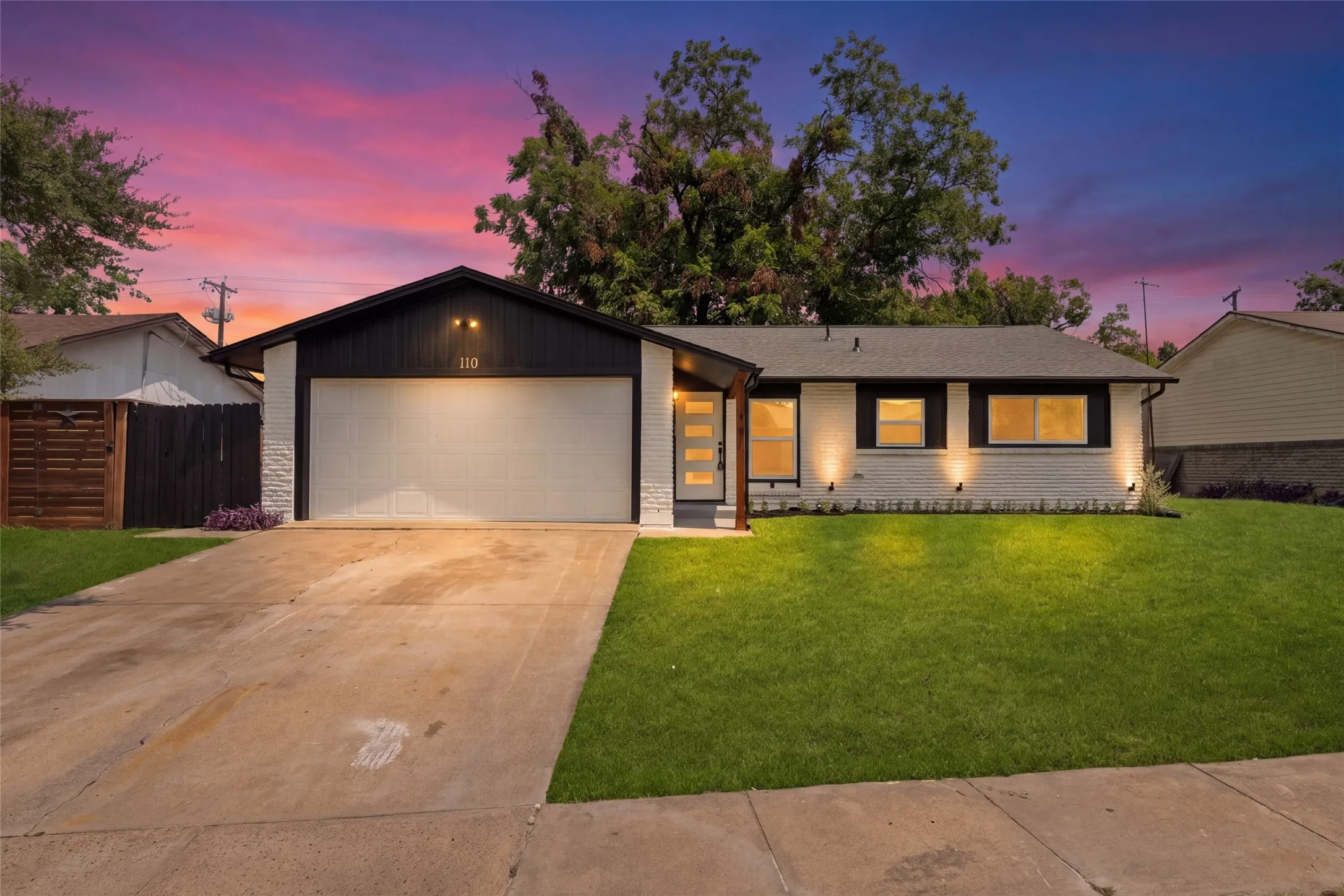 Single Family Residence For Sale in Dallas County , 110 S Yale Drive, Garland, Texas 75042, 3 Bedroom, 2 Bathroom, 2 Garage spaces, 1,357 Sqft, built in 1962, mls#21375122, Real Estate Agent in Garland, Homes For Sale in Dallas county, Homes For Sale in Garland, Realtor in Garland Texas, Real Estate Brokerage Independent Realty Texas, Luminita Cordes Realtor