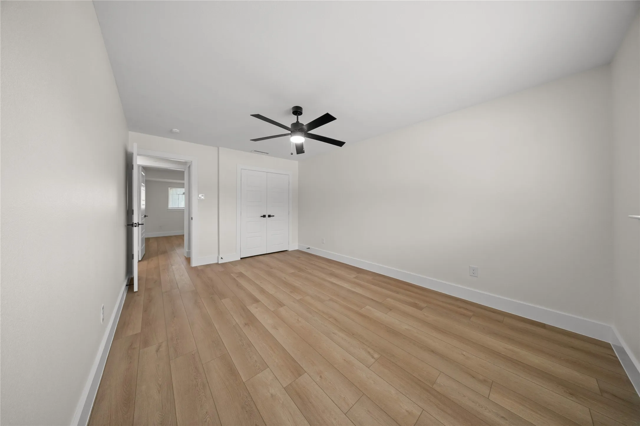 Single Family Residence For Sale in Dallas County , 110 S Yale Drive, Garland, Texas 75042, 3 Bedroom, 2 Bathroom, 2 Garage spaces, 1,357 Sqft, built in 1962, mls#21375122, Real Estate Agent in Garland, Homes For Sale in Dallas county, Homes For Sale in Garland, Realtor in Garland Texas, Real Estate Brokerage Independent Realty Texas, Luminita Cordes Realtor