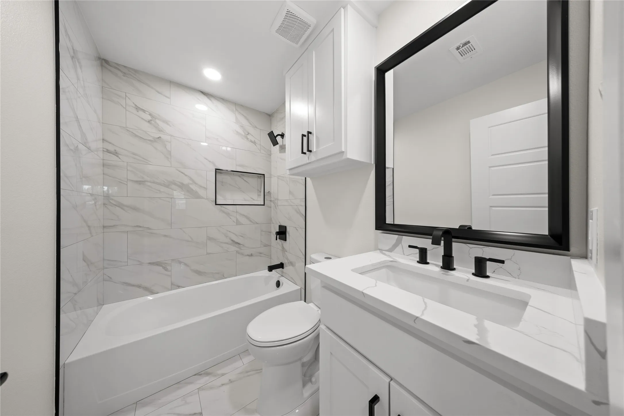 Single Family Residence For Sale in Dallas County , 110 S Yale Drive, Garland, Texas 75042, 3 Bedroom, 2 Bathroom, 2 Garage spaces, 1,357 Sqft, built in 1962, mls#21375122, Real Estate Agent in Garland, Homes For Sale in Dallas county, Homes For Sale in Garland, Realtor in Garland Texas, Real Estate Brokerage Independent Realty Texas, Luminita Cordes Realtor