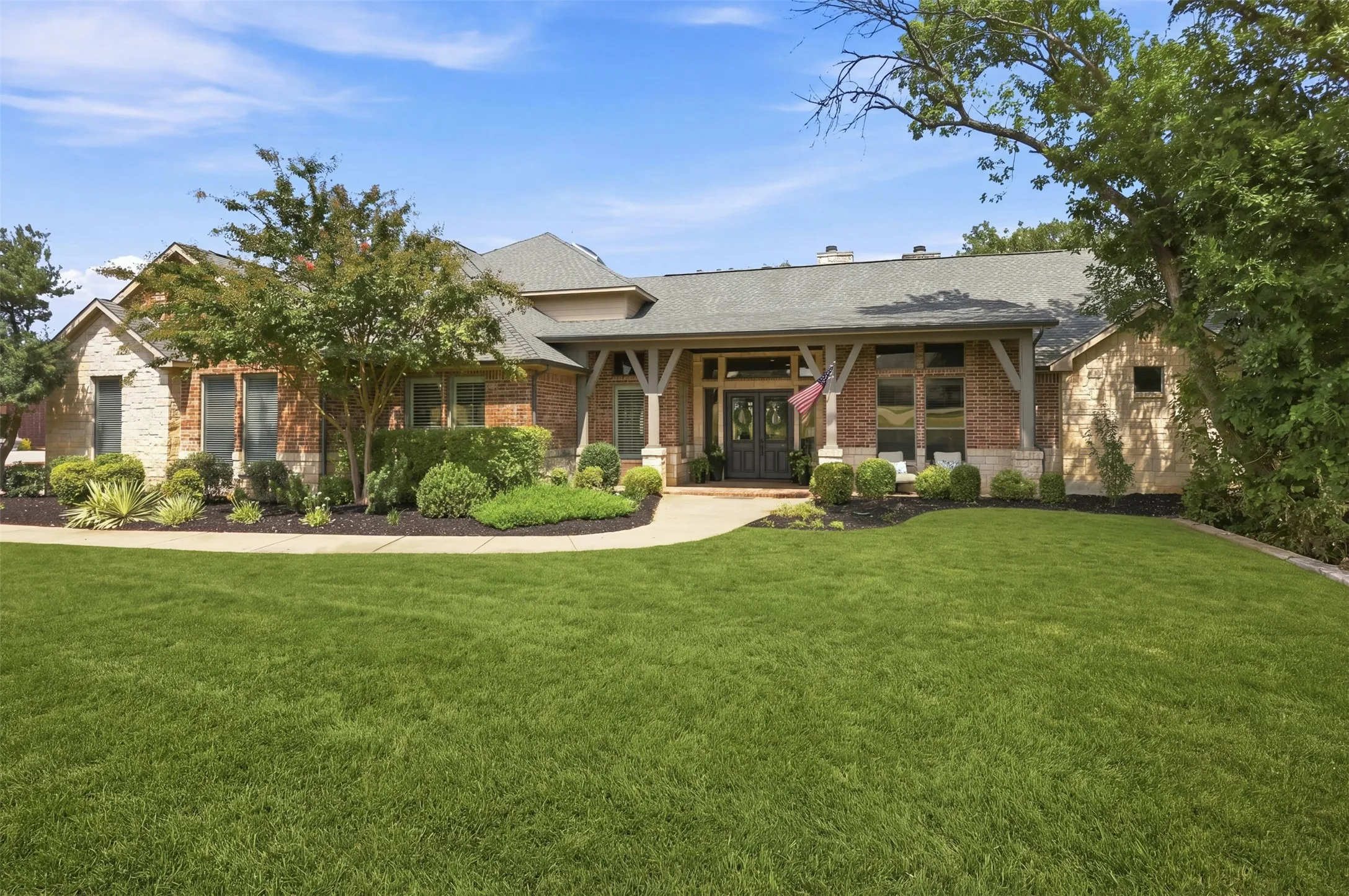 Single Family Residence For Sale in Collin County , 1537 Brook Lane, Celina, Texas 75009, 5 Bedroom, 5 Bathroom, 3 Garage spaces, 4,303 Sqft, built in 2005, mls#21375976, Real Estate Agent in Celina, Homes For Sale in Collin county, Homes For Sale in Celina, Realtor in Celina Texas, Real Estate Brokerage Independent Realty Texas, Luminita Cordes Realtor