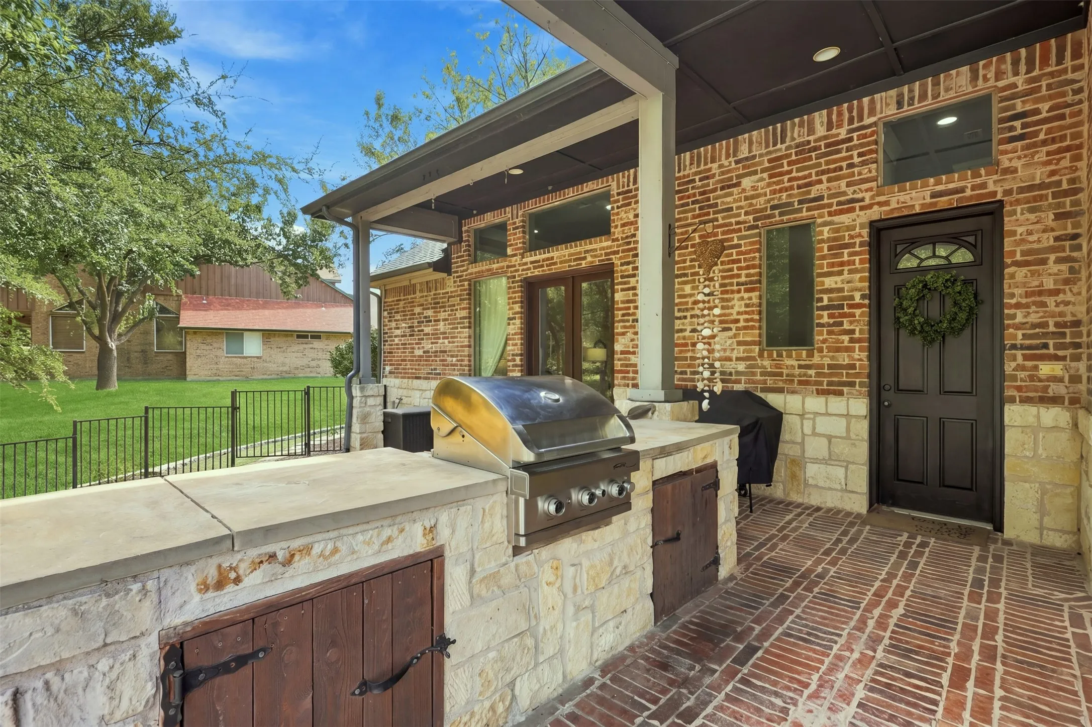 Single Family Residence For Sale in Collin County , 1537 Brook Lane, Celina, Texas 75009, 5 Bedroom, 5 Bathroom, 3 Garage spaces, 4,303 Sqft, built in 2005, mls#21375976, Real Estate Agent in Celina, Homes For Sale in Collin county, Homes For Sale in Celina, Realtor in Celina Texas, Real Estate Brokerage Independent Realty Texas, Luminita Cordes Realtor