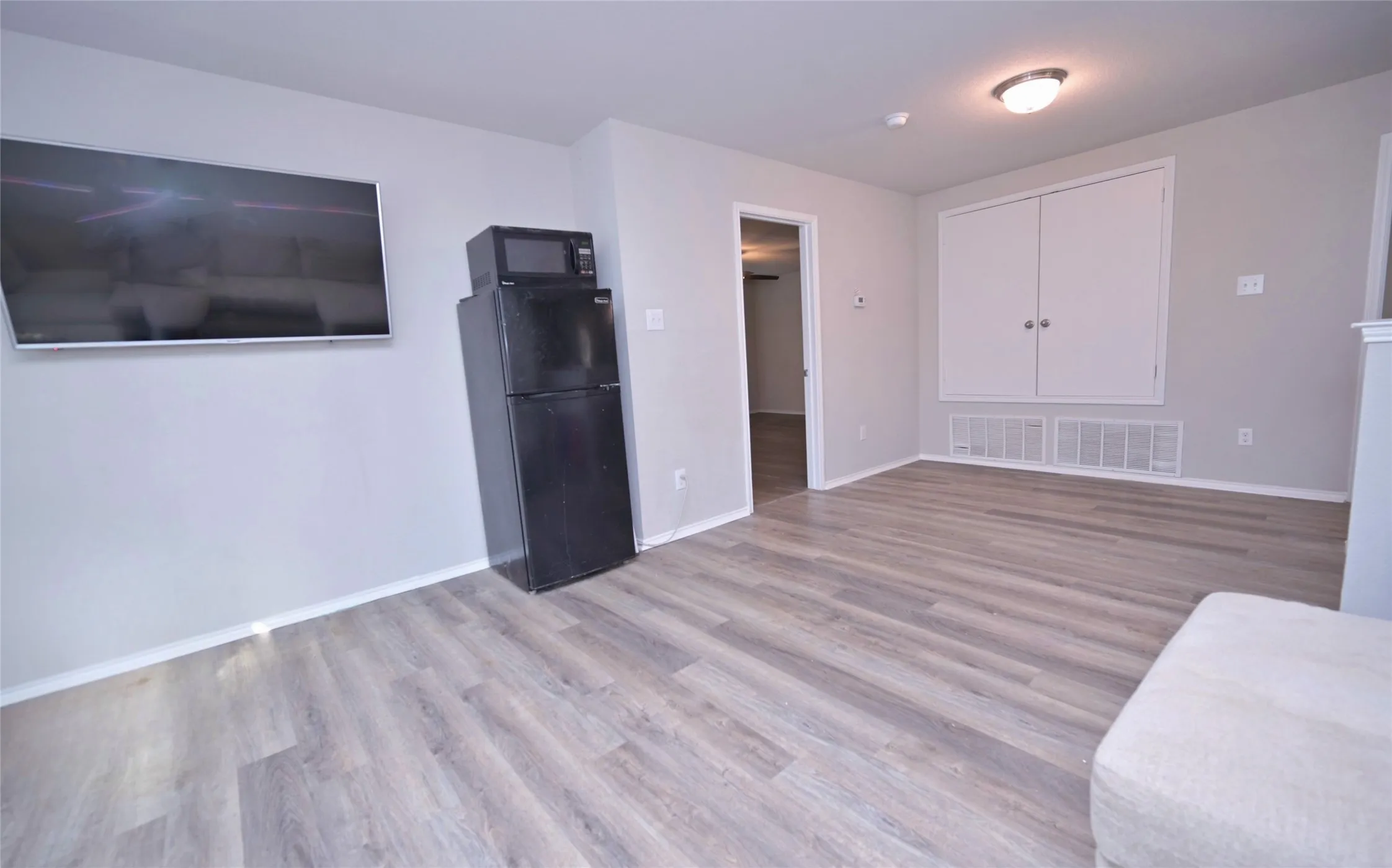 Single Family Residence For Sale in Tarrant County , 3129 Coyote Canyon Trail, Fort Worth, Texas 76108, 4 Bedroom, 4 Bathroom, 2 Garage spaces, 3,230 Sqft, built in 2017, mls#21371417, Real Estate Agent in Fort Worth, Homes For Sale in Tarrant county, Homes For Sale in Fort Worth, Realtor in Fort Worth Texas, Real Estate Brokerage Independent Realty Texas, Luminita Cordes Realtor