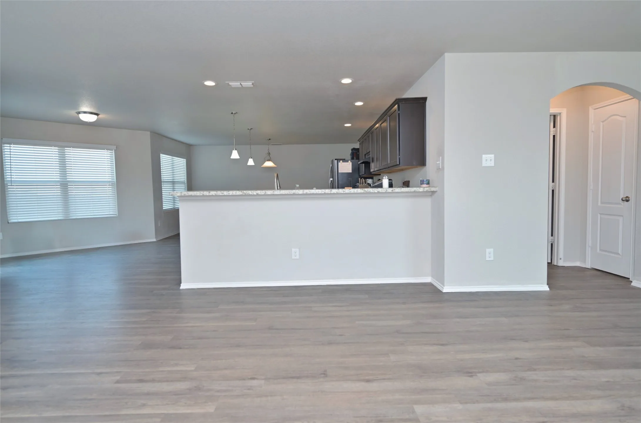 Single Family Residence For Sale in Tarrant County , 3129 Coyote Canyon Trail, Fort Worth, Texas 76108, 4 Bedroom, 4 Bathroom, 2 Garage spaces, 3,230 Sqft, built in 2017, mls#21371417, Real Estate Agent in Fort Worth, Homes For Sale in Tarrant county, Homes For Sale in Fort Worth, Realtor in Fort Worth Texas, Real Estate Brokerage Independent Realty Texas, Luminita Cordes Realtor