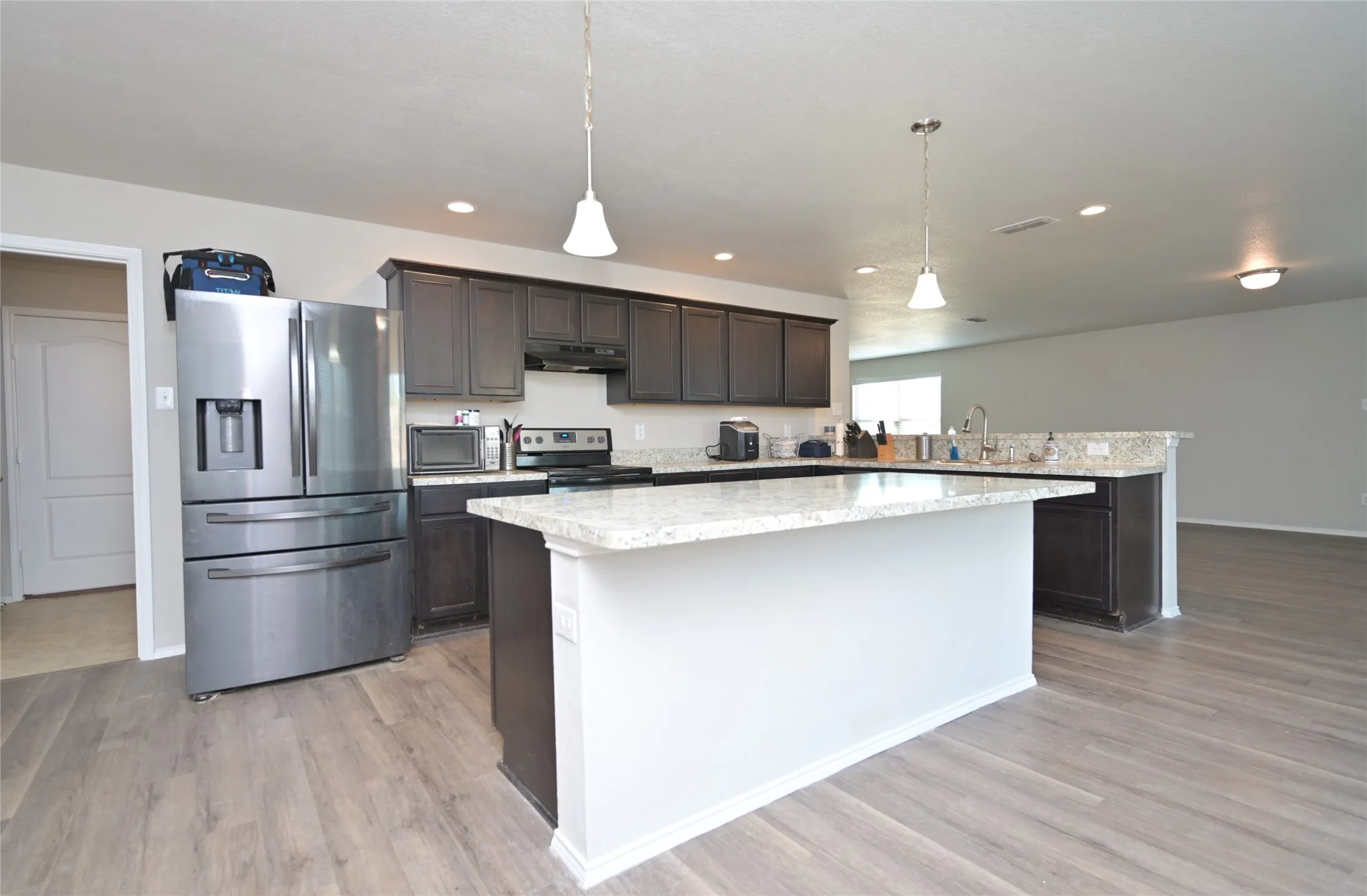 Single Family Residence For Sale in Tarrant County , 3129 Coyote Canyon Trail, Fort Worth, Texas 76108, 4 Bedroom, 4 Bathroom, 2 Garage spaces, 3,230 Sqft, built in 2017, mls#21371417, Real Estate Agent in Fort Worth, Homes For Sale in Tarrant county, Homes For Sale in Fort Worth, Realtor in Fort Worth Texas, Real Estate Brokerage Independent Realty Texas, Luminita Cordes Realtor