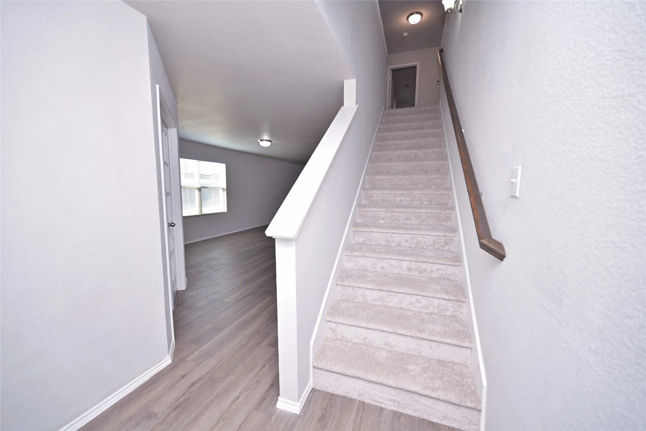 Single Family Residence For Sale in Tarrant County , 3129 Coyote Canyon Trail, Fort Worth, Texas 76108, 4 Bedroom, 4 Bathroom, 2 Garage spaces, 3,230 Sqft, built in 2017, mls#21371417, Real Estate Agent in Fort Worth, Homes For Sale in Tarrant county, Homes For Sale in Fort Worth, Realtor in Fort Worth Texas, Real Estate Brokerage Independent Realty Texas, Luminita Cordes Realtor