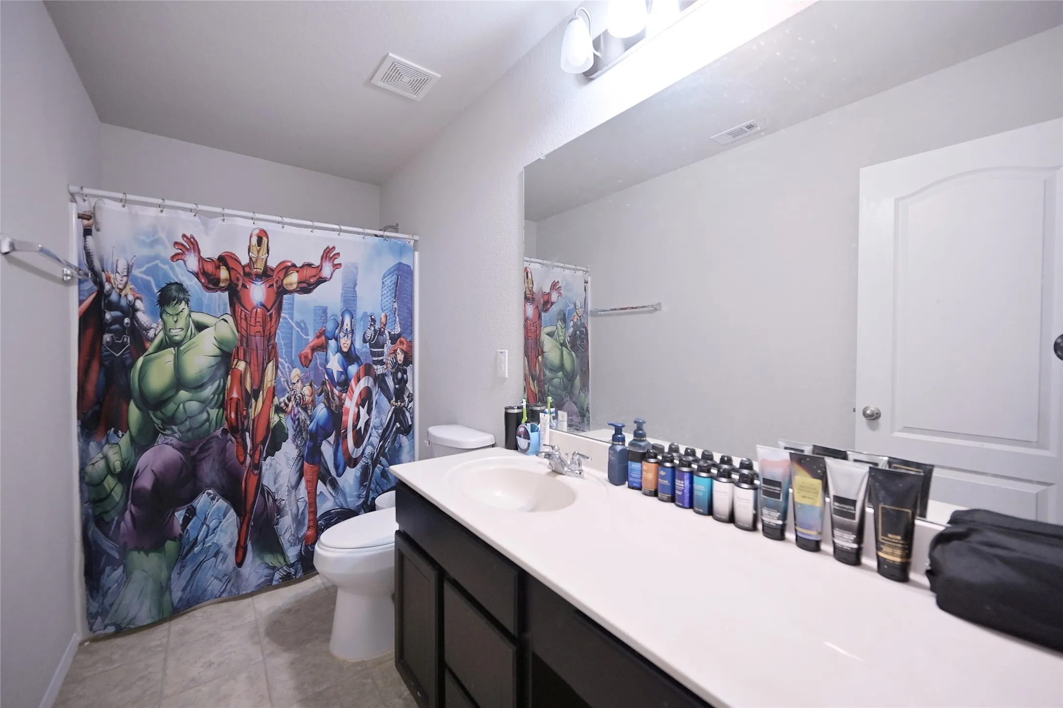 Single Family Residence For Sale in Tarrant County , 3129 Coyote Canyon Trail, Fort Worth, Texas 76108, 4 Bedroom, 4 Bathroom, 2 Garage spaces, 3,230 Sqft, built in 2017, mls#21371417, Real Estate Agent in Fort Worth, Homes For Sale in Tarrant county, Homes For Sale in Fort Worth, Realtor in Fort Worth Texas, Real Estate Brokerage Independent Realty Texas, Luminita Cordes Realtor