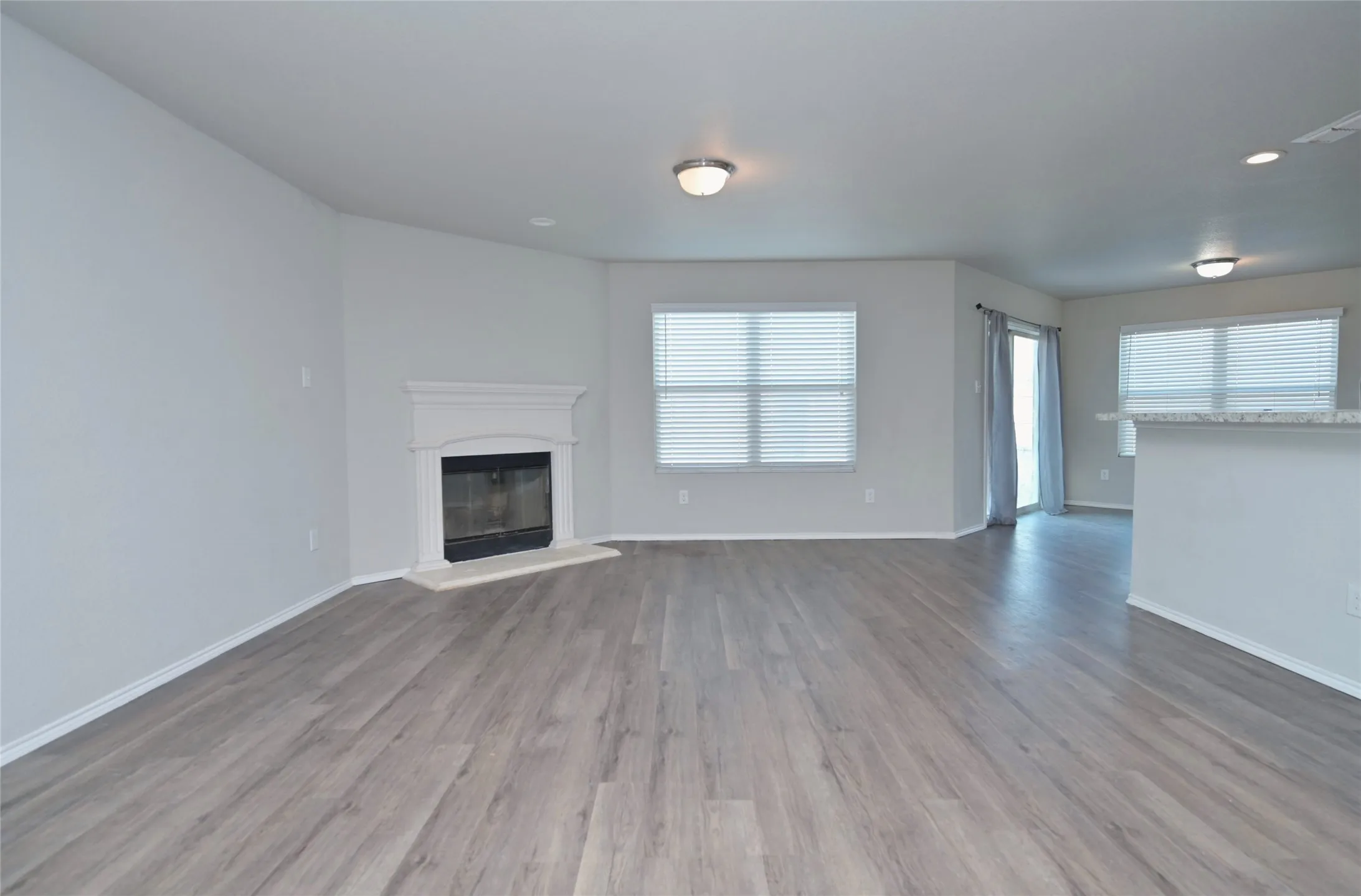 Single Family Residence For Sale in Tarrant County , 3129 Coyote Canyon Trail, Fort Worth, Texas 76108, 4 Bedroom, 4 Bathroom, 2 Garage spaces, 3,230 Sqft, built in 2017, mls#21371417, Real Estate Agent in Fort Worth, Homes For Sale in Tarrant county, Homes For Sale in Fort Worth, Realtor in Fort Worth Texas, Real Estate Brokerage Independent Realty Texas, Luminita Cordes Realtor