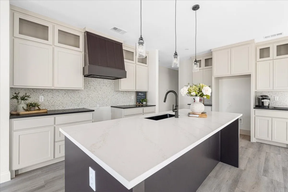 Single Family Residence For Sale in Navarro County , 104 S FM 1126, Barry, Texas 75102, 4 Bedroom, 3 Bathroom, Garage spaces, 1,881 Sqft, built in 2026, mls#21368891, Real Estate Agent in Barry, Homes For Sale in Navarro county, Homes For Sale in Barry, Realtor in Barry Texas, Real Estate Brokerage Independent Realty Texas, Luminita Cordes Realtor