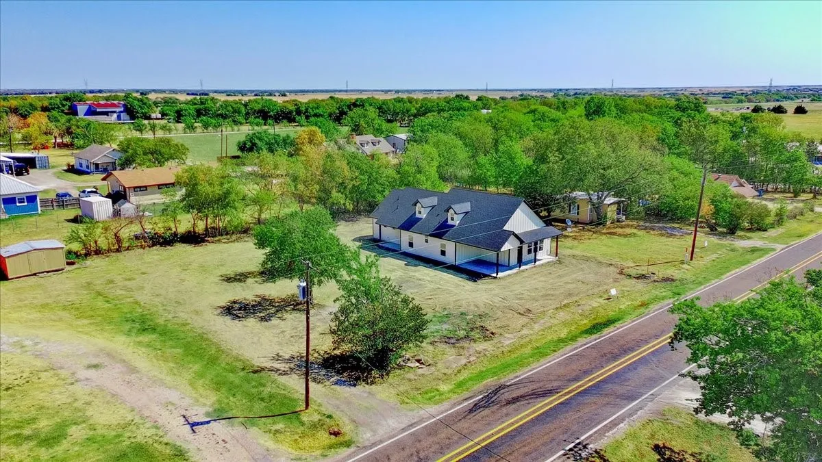 Single Family Residence For Sale in Navarro County , 104 S FM 1126, Barry, Texas 75102, 4 Bedroom, 3 Bathroom, Garage spaces, 1,881 Sqft, built in 2026, mls#21368891, Real Estate Agent in Barry, Homes For Sale in Navarro county, Homes For Sale in Barry, Realtor in Barry Texas, Real Estate Brokerage Independent Realty Texas, Luminita Cordes Realtor