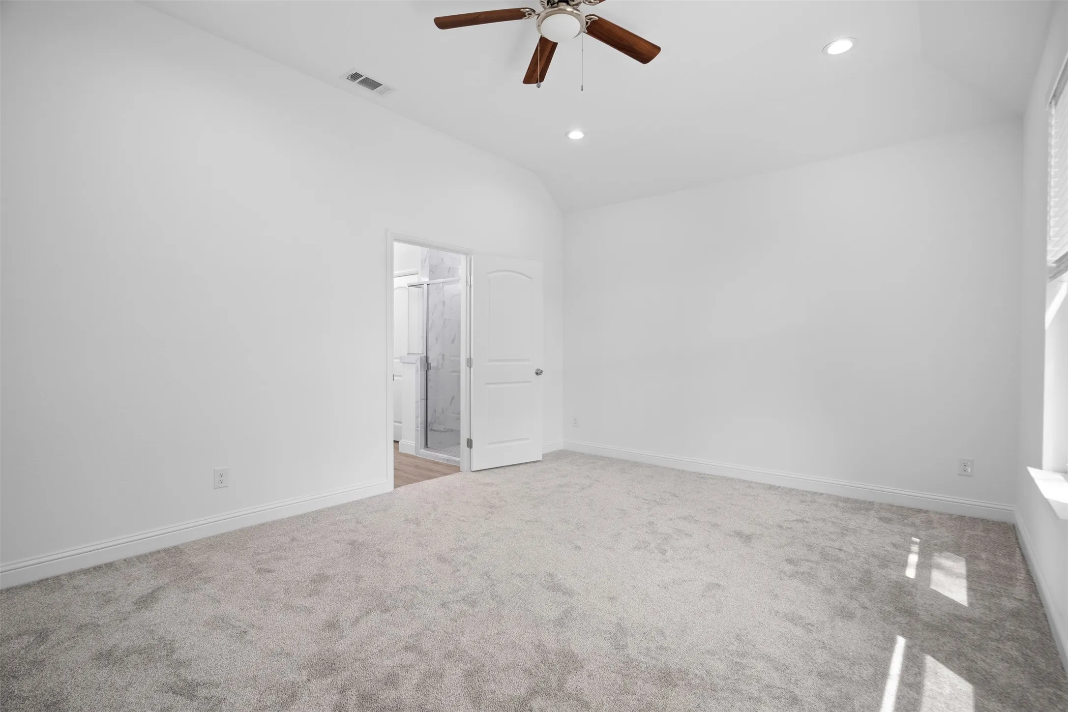 Single Family Residence For Sale in Ellis County , 123 Bradshaw Street, Waxahachie, Texas 75165, 3 Bedroom, 2 Bathroom, 2 Garage spaces, 1,655 Sqft, built in 2025, mls#21376809, Real Estate Agent in Waxahachie, Homes For Sale in Ellis county, Homes For Sale in Waxahachie, Realtor in Waxahachie Texas, Real Estate Brokerage Independent Realty Texas, Luminita Cordes Realtor