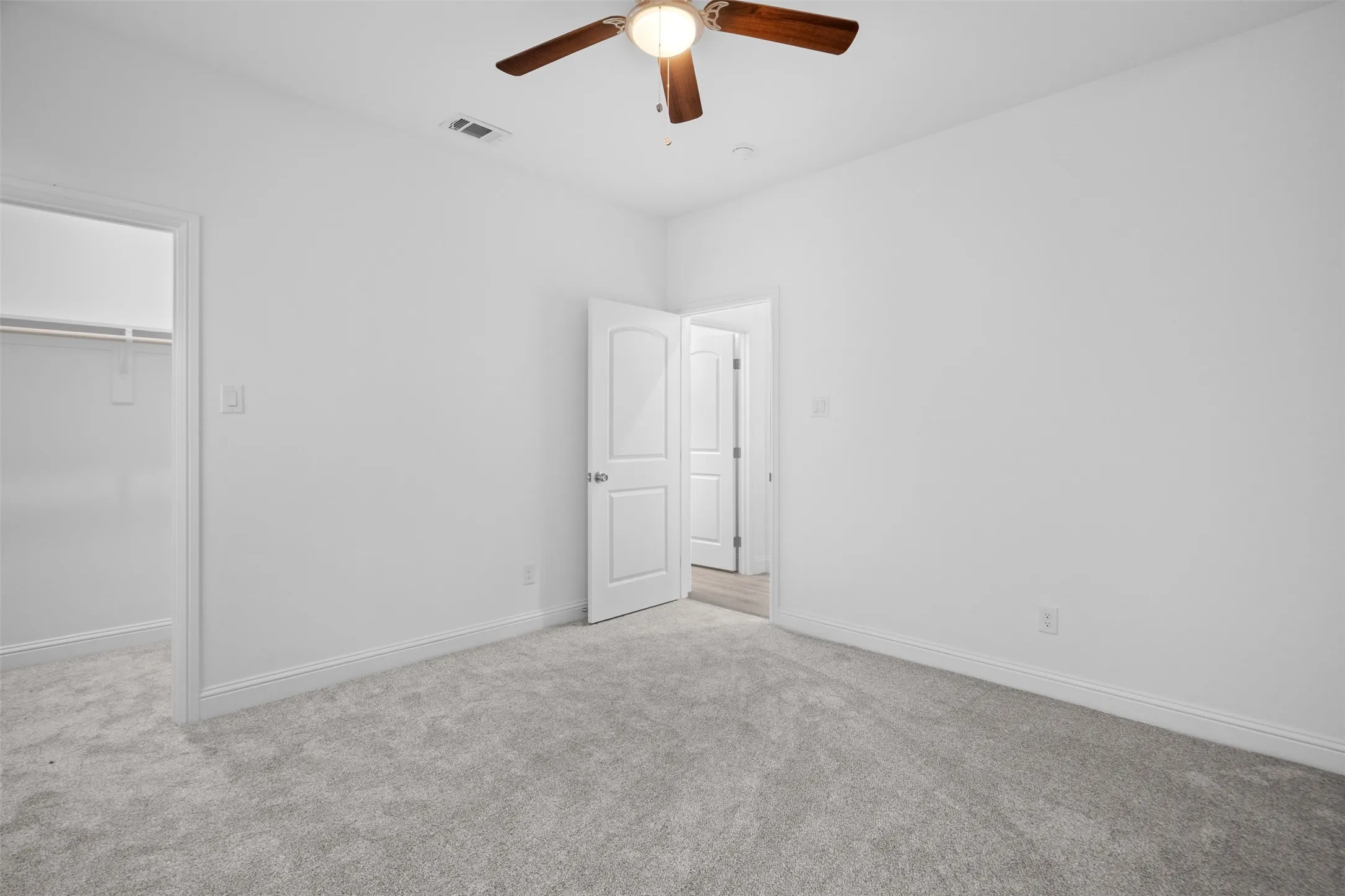 Single Family Residence For Sale in Ellis County , 123 Bradshaw Street, Waxahachie, Texas 75165, 3 Bedroom, 2 Bathroom, 2 Garage spaces, 1,655 Sqft, built in 2025, mls#21376809, Real Estate Agent in Waxahachie, Homes For Sale in Ellis county, Homes For Sale in Waxahachie, Realtor in Waxahachie Texas, Real Estate Brokerage Independent Realty Texas, Luminita Cordes Realtor