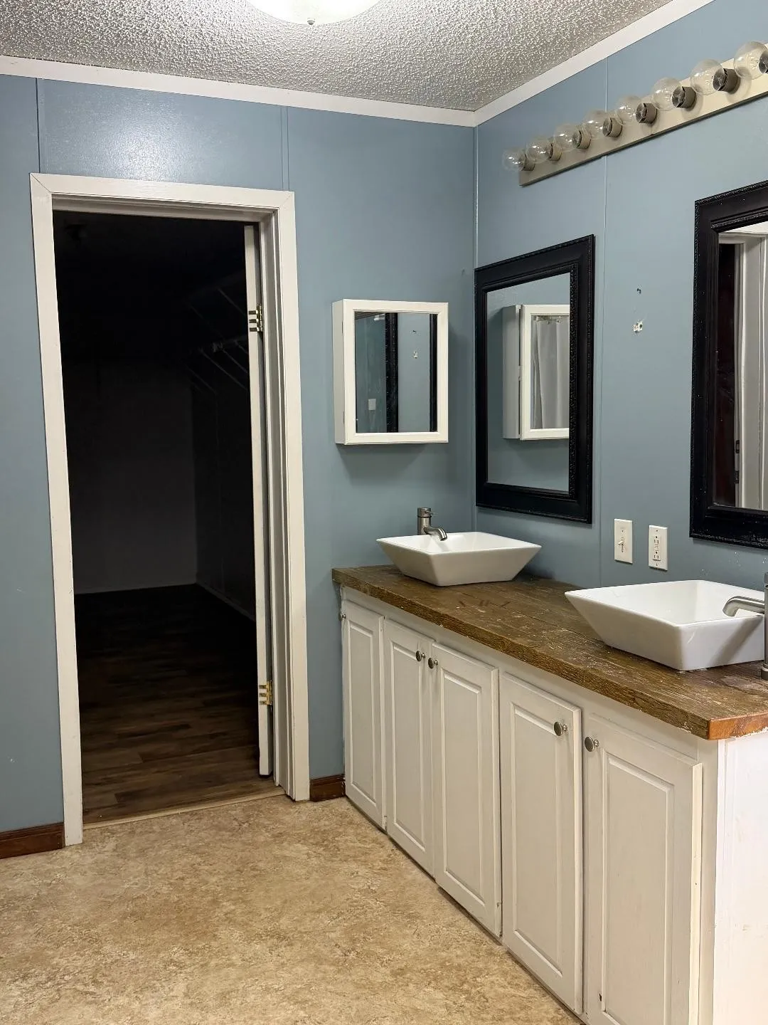 Manufactured Home For Sale in Fannin County , 14050 S State Highway 78, Leonard, Texas 75452, 4 Bedroom, 3 Bathroom, Garage spaces, 2,280 Sqft, built in 2003, mls#21376810, Real Estate Agent in Leonard, Homes For Sale in Fannin county, Homes For Sale in Leonard, Realtor in Leonard Texas, Real Estate Brokerage Independent Realty Texas, Luminita Cordes Realtor