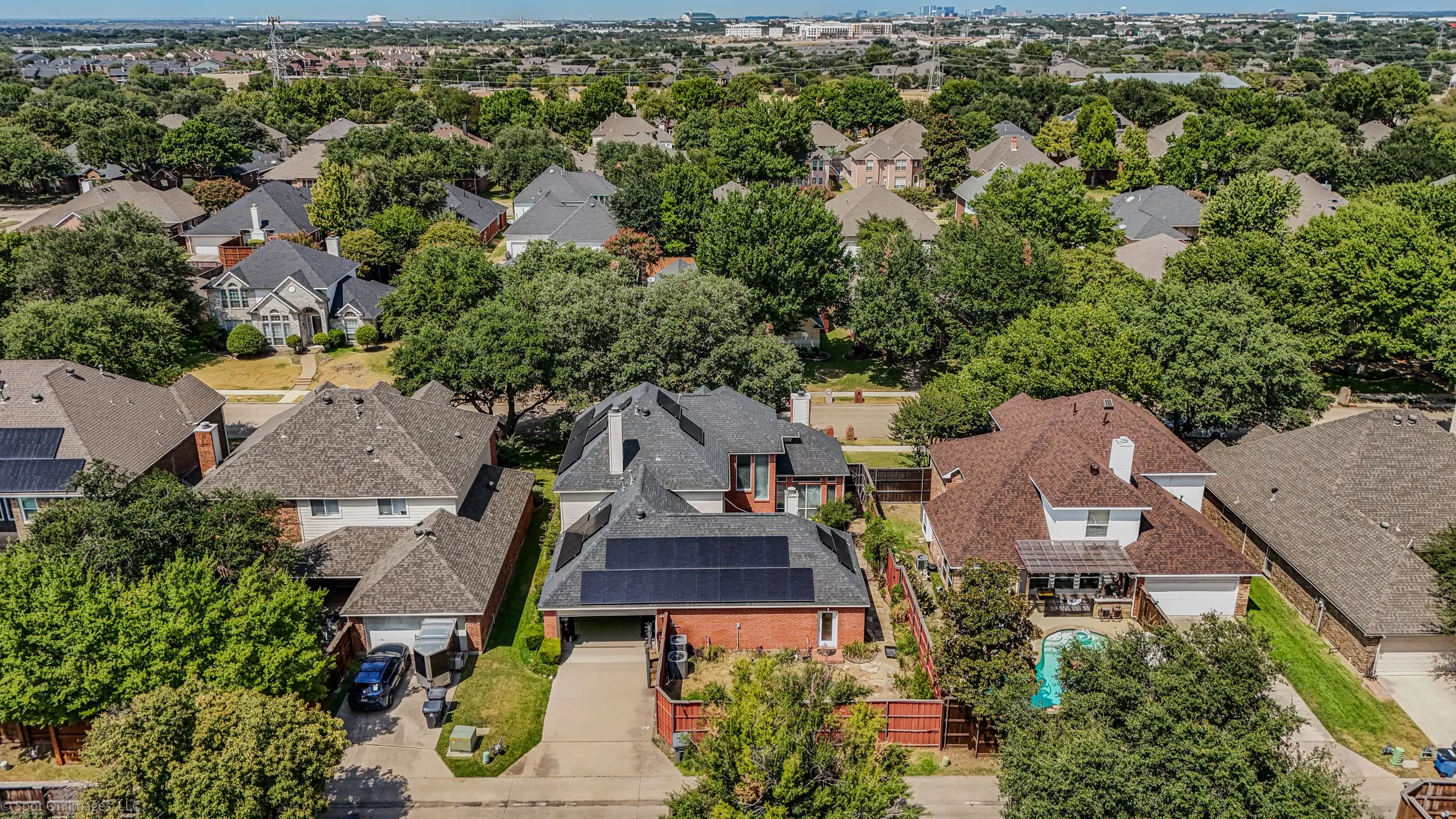 Single Family Residence For Sale in Denton County , 3844 Walden Way, Dallas, Texas 75287, 4 Bedroom, 4 Bathroom, 2 Garage spaces, 3,618 Sqft, built in 1993, mls#21375156, Real Estate Agent in Dallas, Homes For Sale in Denton county, Homes For Sale in Dallas, Realtor in Dallas Texas, Real Estate Brokerage Independent Realty Texas, Luminita Cordes Realtor