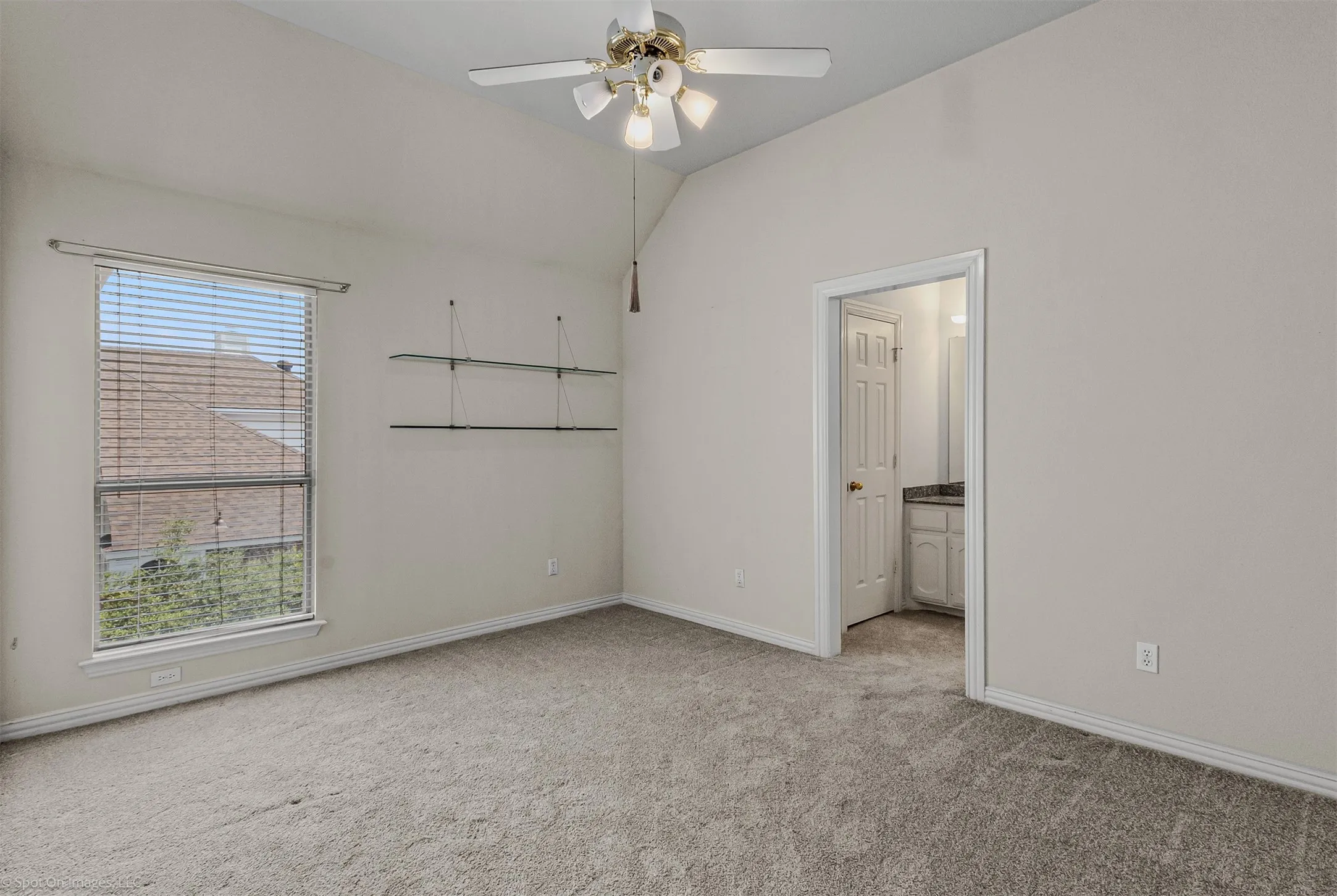 Single Family Residence For Sale in Denton County , 3844 Walden Way, Dallas, Texas 75287, 4 Bedroom, 4 Bathroom, 2 Garage spaces, 3,618 Sqft, built in 1993, mls#21375156, Real Estate Agent in Dallas, Homes For Sale in Denton county, Homes For Sale in Dallas, Realtor in Dallas Texas, Real Estate Brokerage Independent Realty Texas, Luminita Cordes Realtor