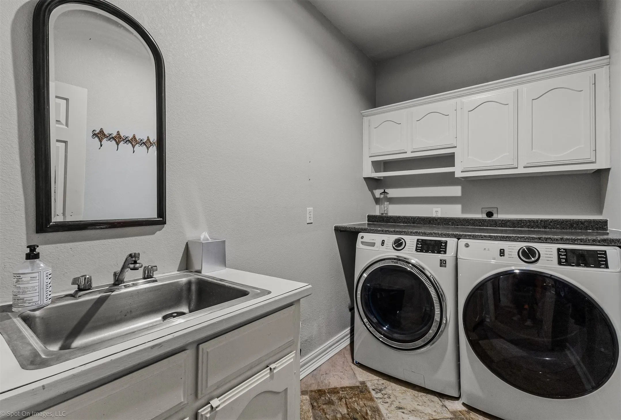Single Family Residence For Sale in Denton County , 3844 Walden Way, Dallas, Texas 75287, 4 Bedroom, 4 Bathroom, 2 Garage spaces, 3,618 Sqft, built in 1993, mls#21375156, Real Estate Agent in Dallas, Homes For Sale in Denton county, Homes For Sale in Dallas, Realtor in Dallas Texas, Real Estate Brokerage Independent Realty Texas, Luminita Cordes Realtor