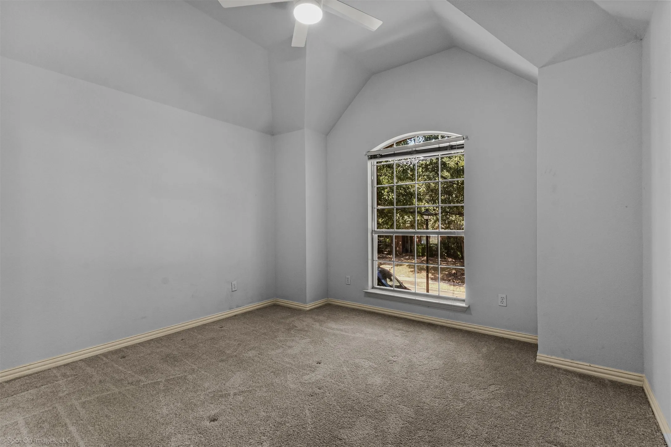 Single Family Residence For Sale in Denton County , 3844 Walden Way, Dallas, Texas 75287, 4 Bedroom, 4 Bathroom, 2 Garage spaces, 3,618 Sqft, built in 1993, mls#21375156, Real Estate Agent in Dallas, Homes For Sale in Denton county, Homes For Sale in Dallas, Realtor in Dallas Texas, Real Estate Brokerage Independent Realty Texas, Luminita Cordes Realtor