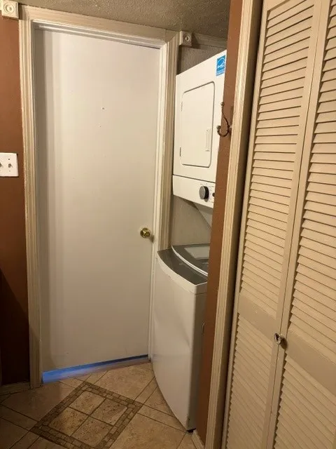 Condominium For Sale in Dallas County , 9839 Walnut Street T103, Dallas, Texas 75243, 1 Bedroom, 1 Bathroom, Garage spaces, 551 Sqft, built in 1984, mls#21374656, Real Estate Agent in Dallas, Homes For Sale in Dallas county, Homes For Sale in Dallas, Realtor in Dallas Texas, Real Estate Brokerage Independent Realty Texas, Luminita Cordes Realtor