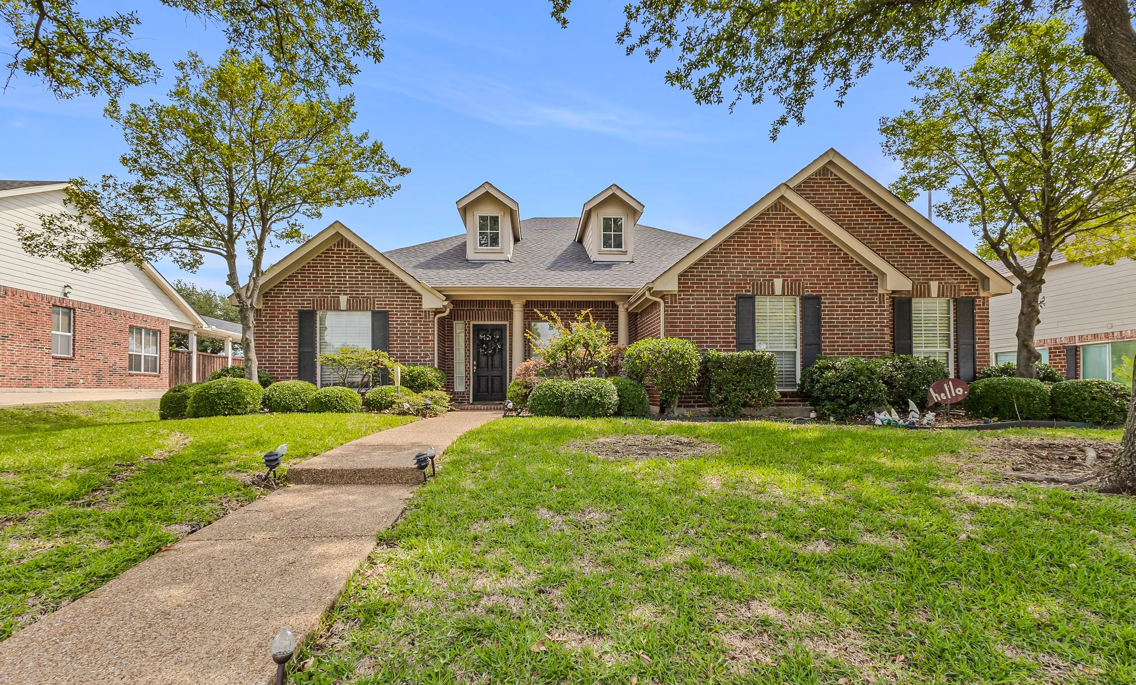 Single Family Residence For Sale in Rockwall County , 1181 Skylar Drive, Rockwall, Texas 75032, 4 Bedroom, 3 Bathroom, 2 Garage spaces, 2,599 Sqft, built in 1999, mls#21376818, Real Estate Agent in Rockwall, Homes For Sale in Rockwall county, Homes For Sale in Rockwall, Realtor in Rockwall Texas, Real Estate Brokerage Independent Realty Texas, Luminita Cordes Realtor